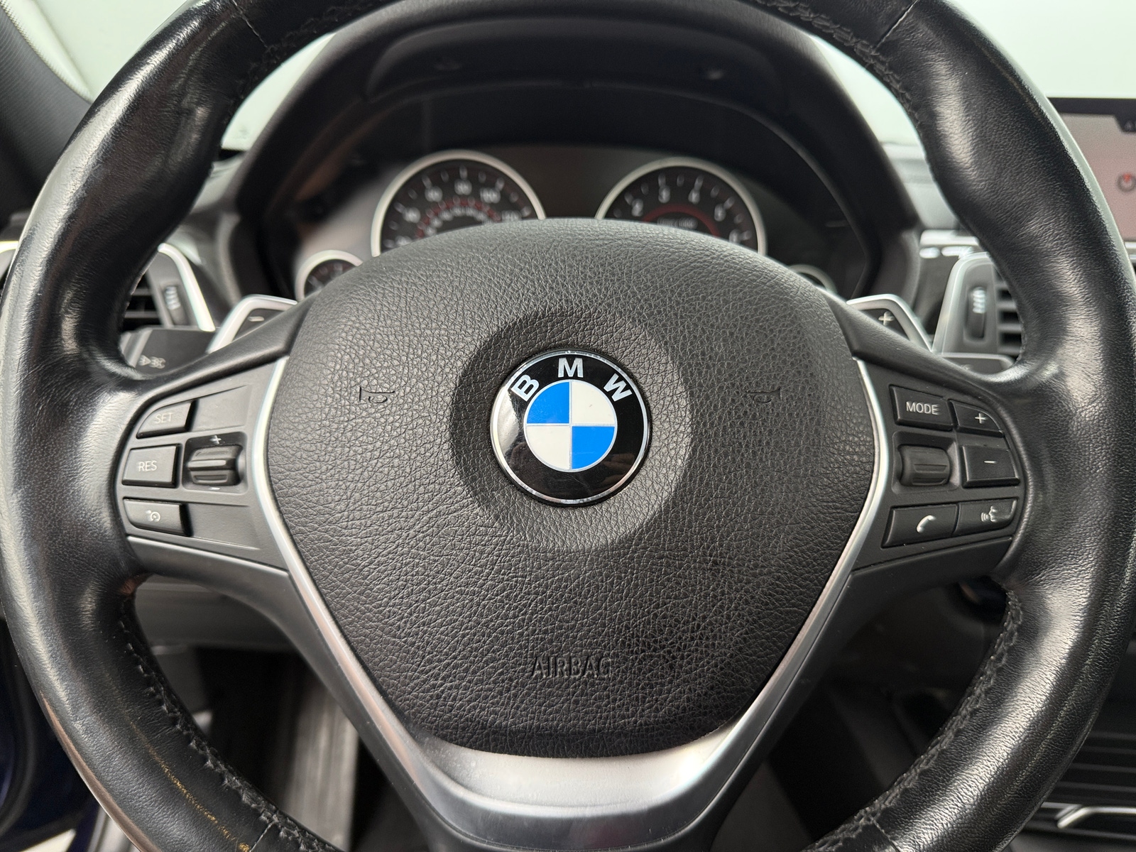 Thumbnail: 2018 BMW 3 Series - 4