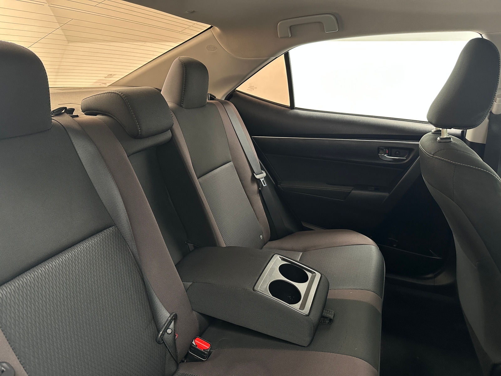 Thumbnail: 2017 Toyota Corolla - 6