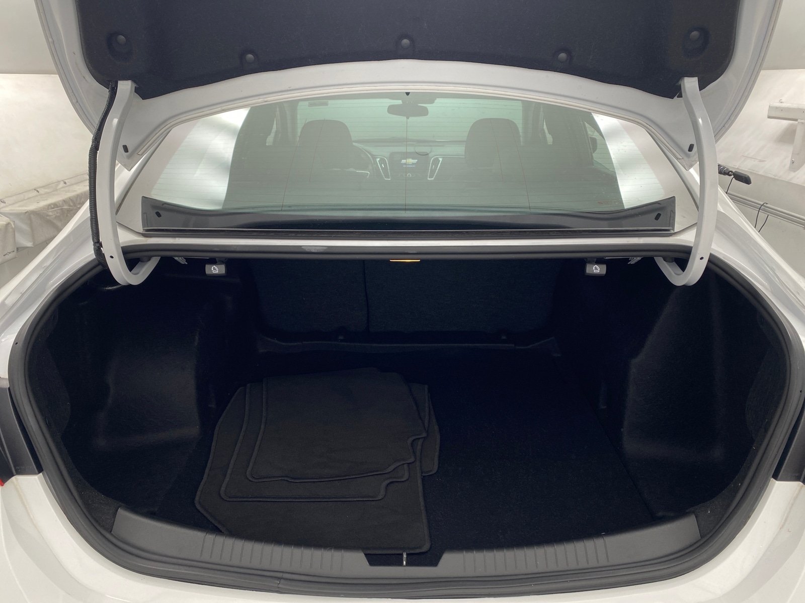Thumbnail: 2023 Chevrolet Malibu - 7