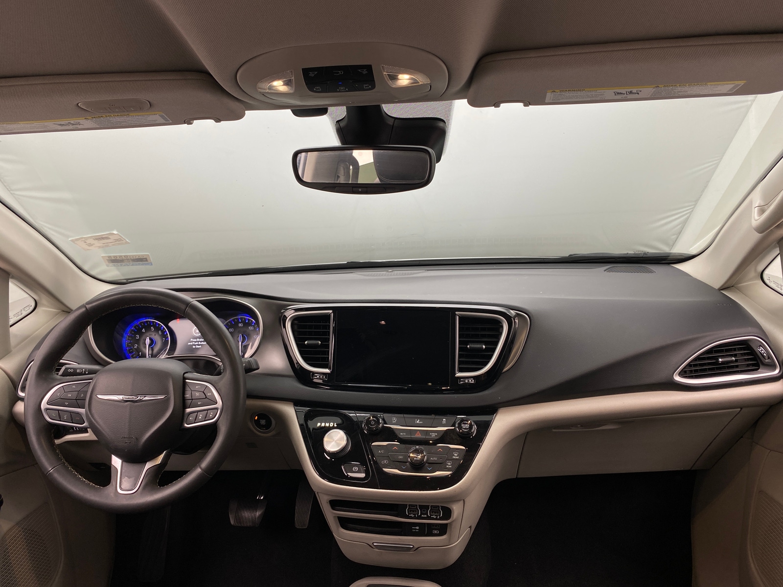 Thumbnail: 2022 Chrysler Pacifica - 2
