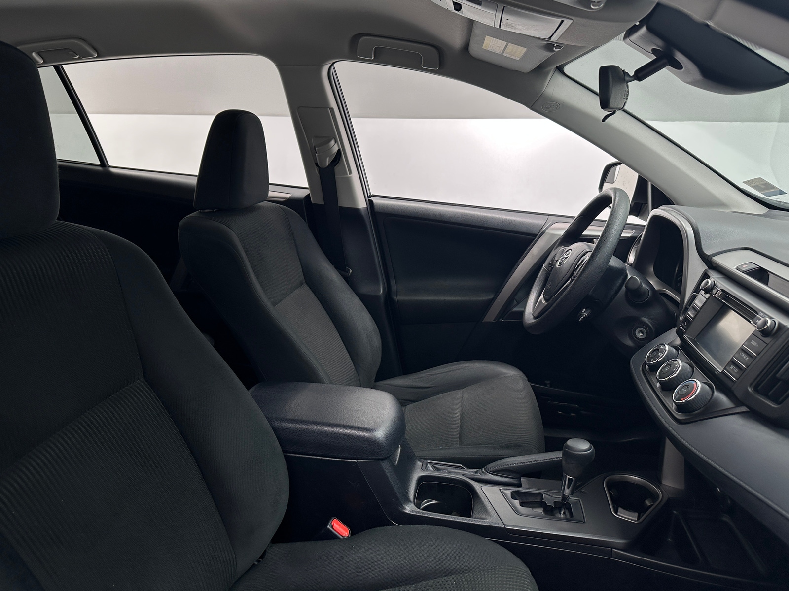 Thumbnail: 2018 Toyota RAV4 - 2