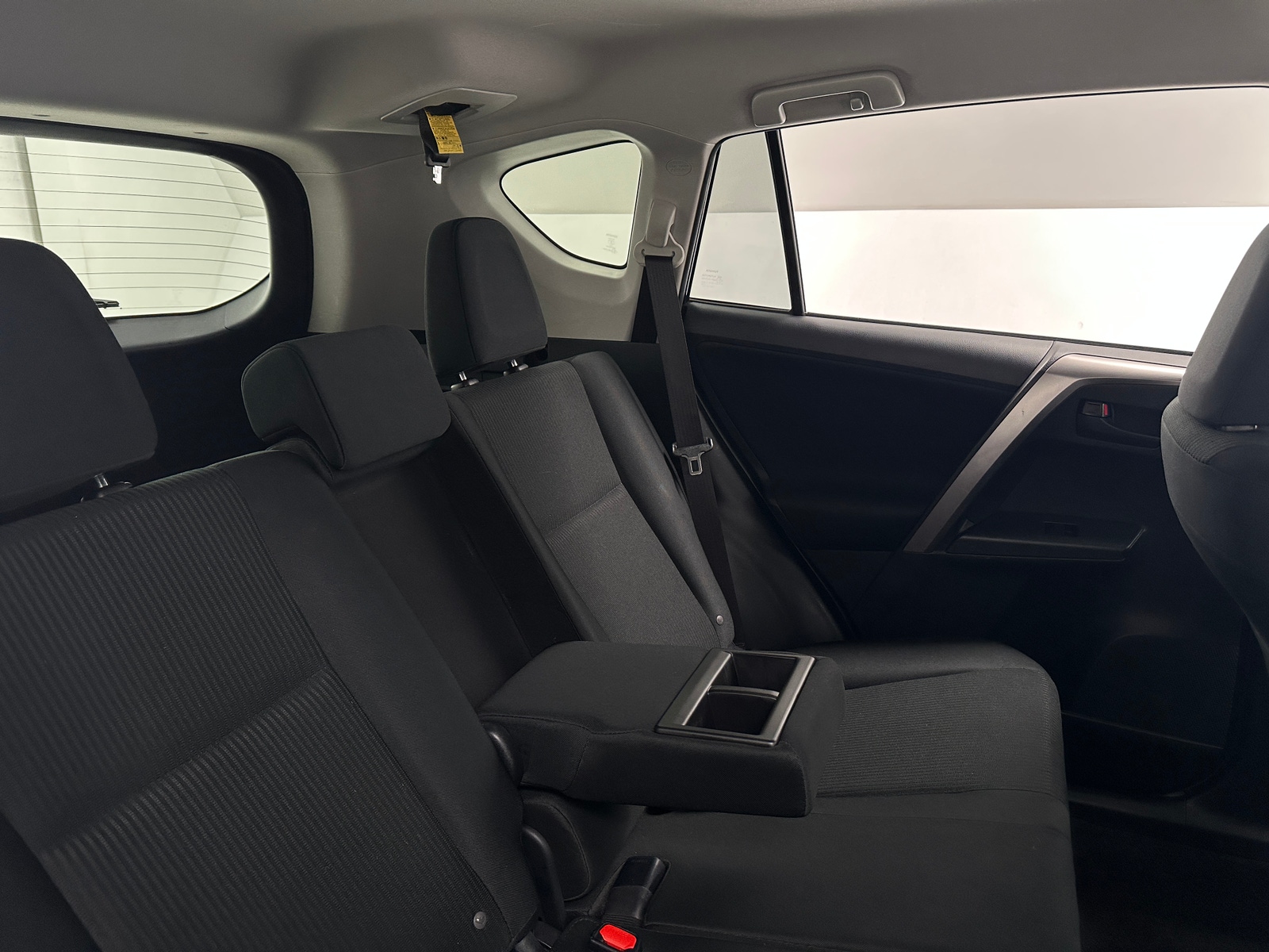 Thumbnail: 2018 Toyota RAV4 - 6