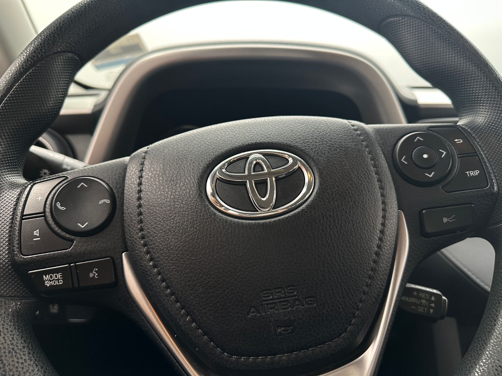 Thumbnail: 2018 Toyota RAV4 - 5