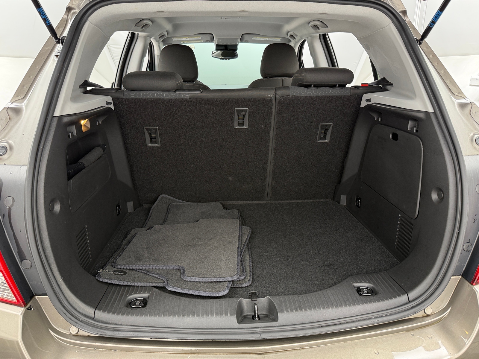 Thumbnail: 2021 Chevrolet Trax - 7