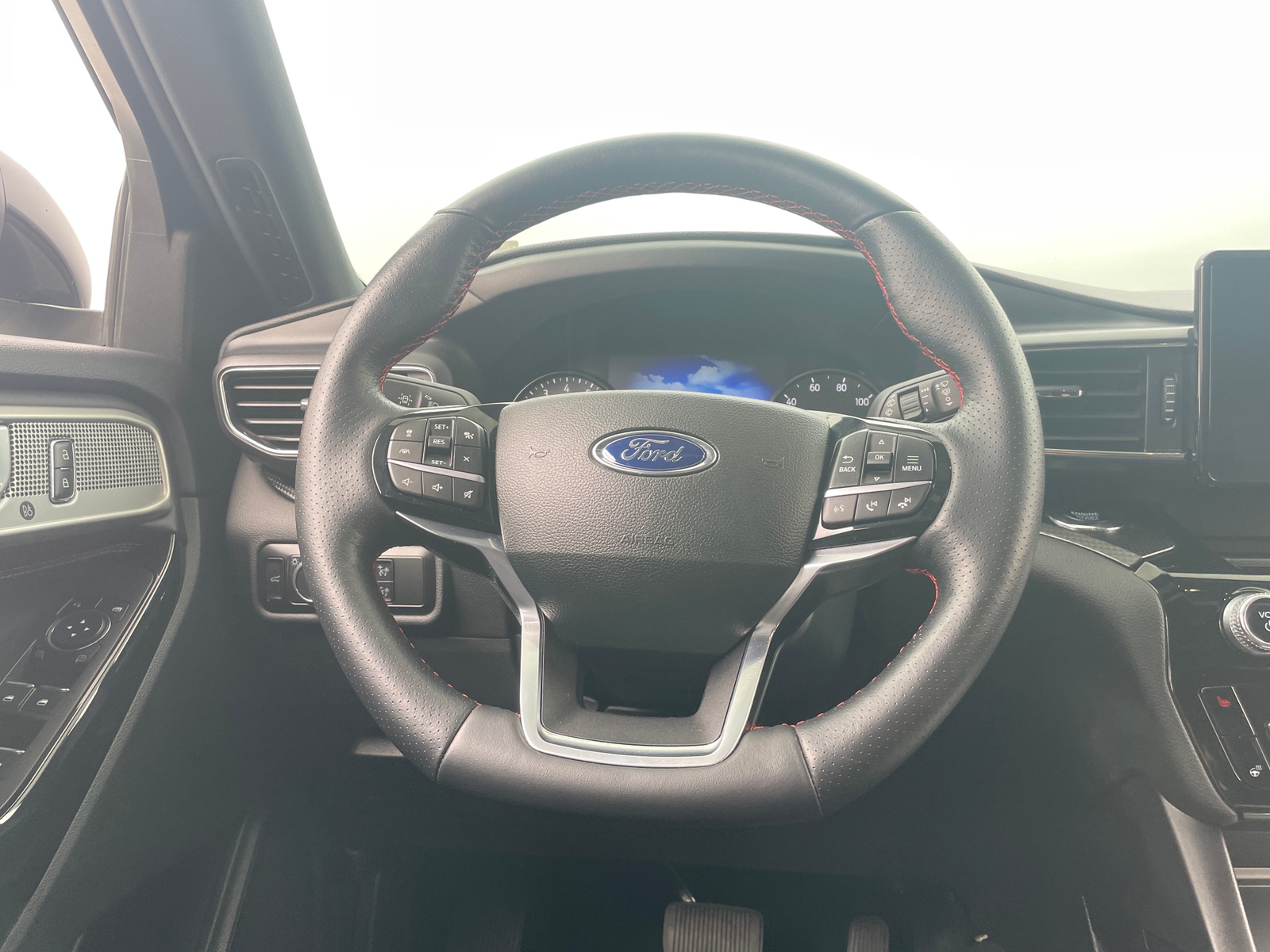 Thumbnail: 2023 Ford Explorer - 4
