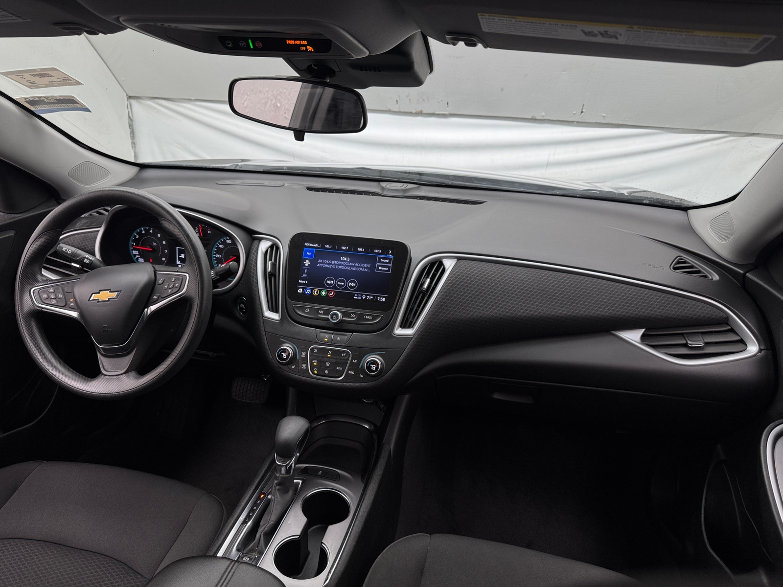 Thumbnail: 2023 Chevrolet Malibu - 3