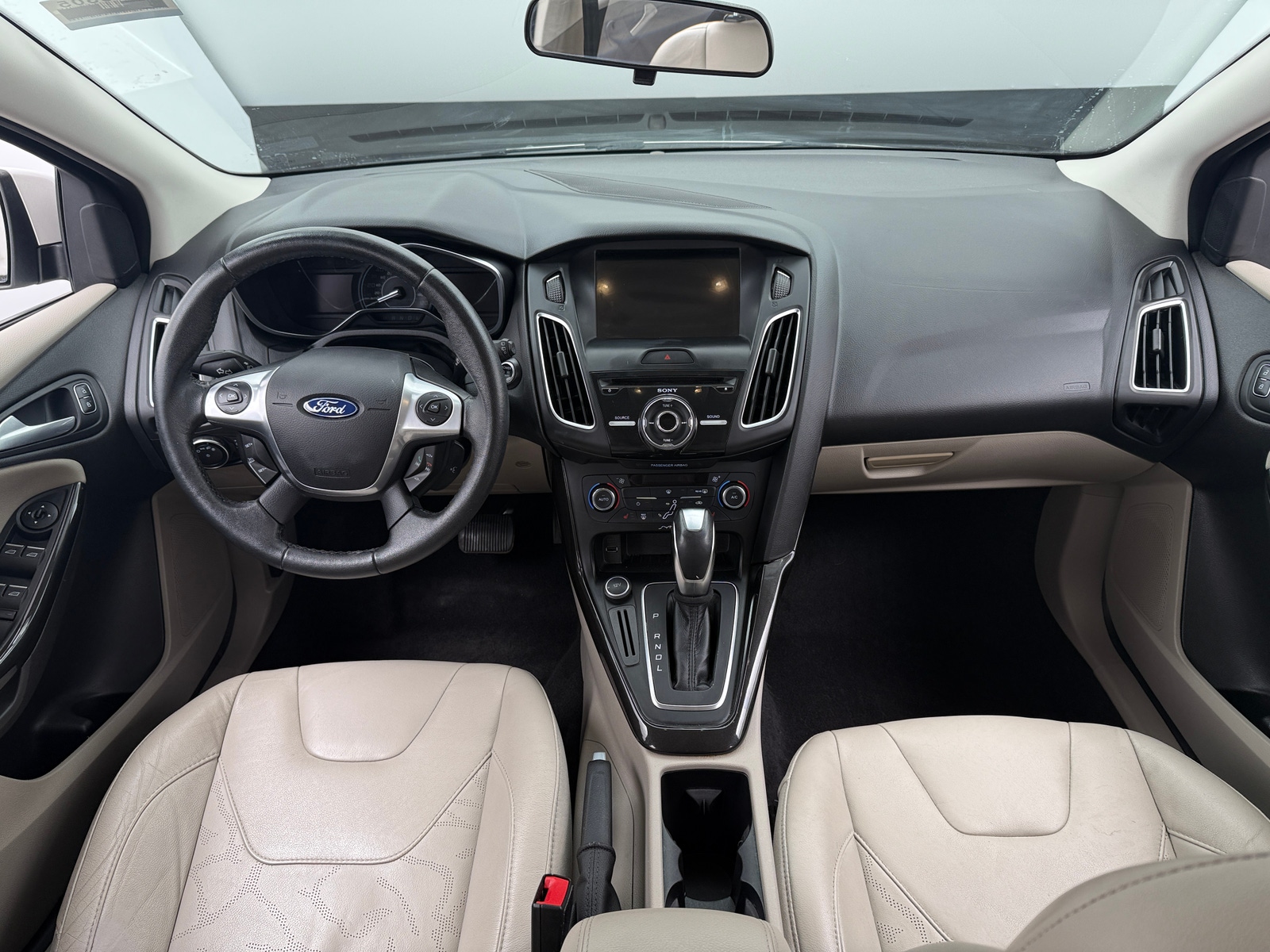 Thumbnail: 2016 Ford Focus - 2