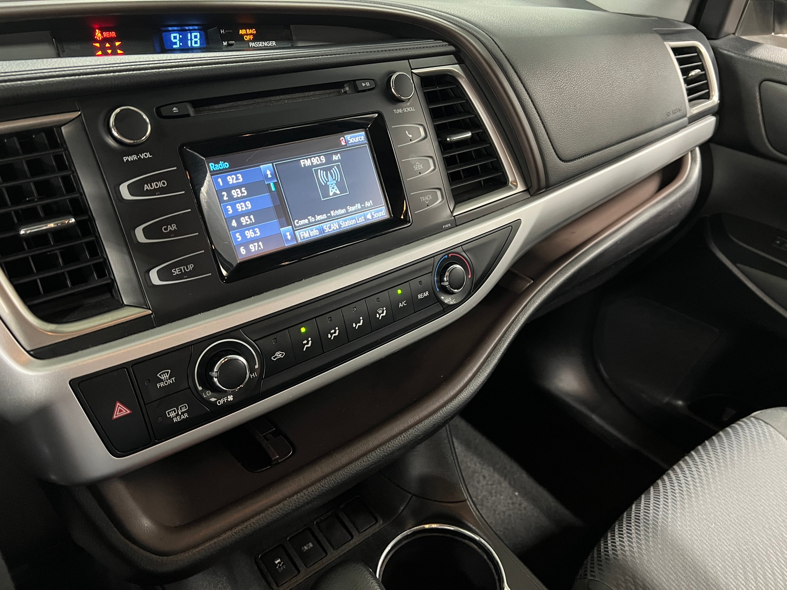 Thumbnail: 2019 Toyota Highlander - 4