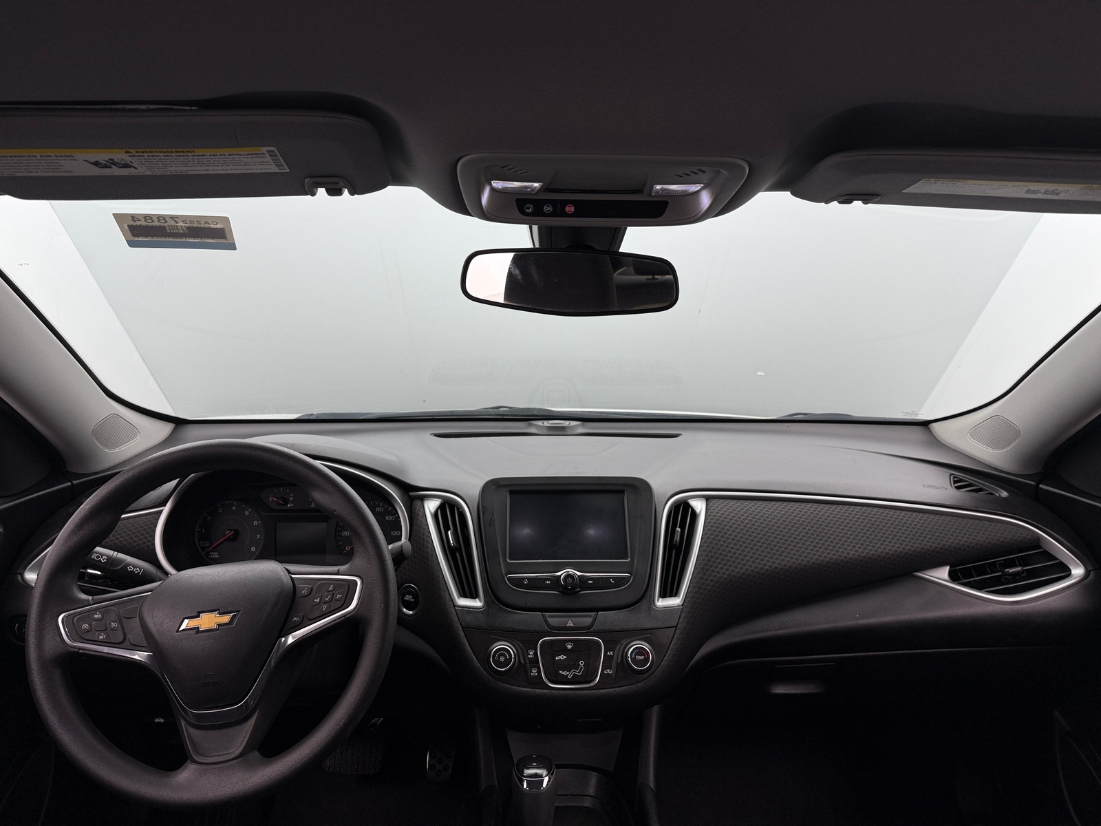 Thumbnail: 2018 Chevrolet Malibu - 3