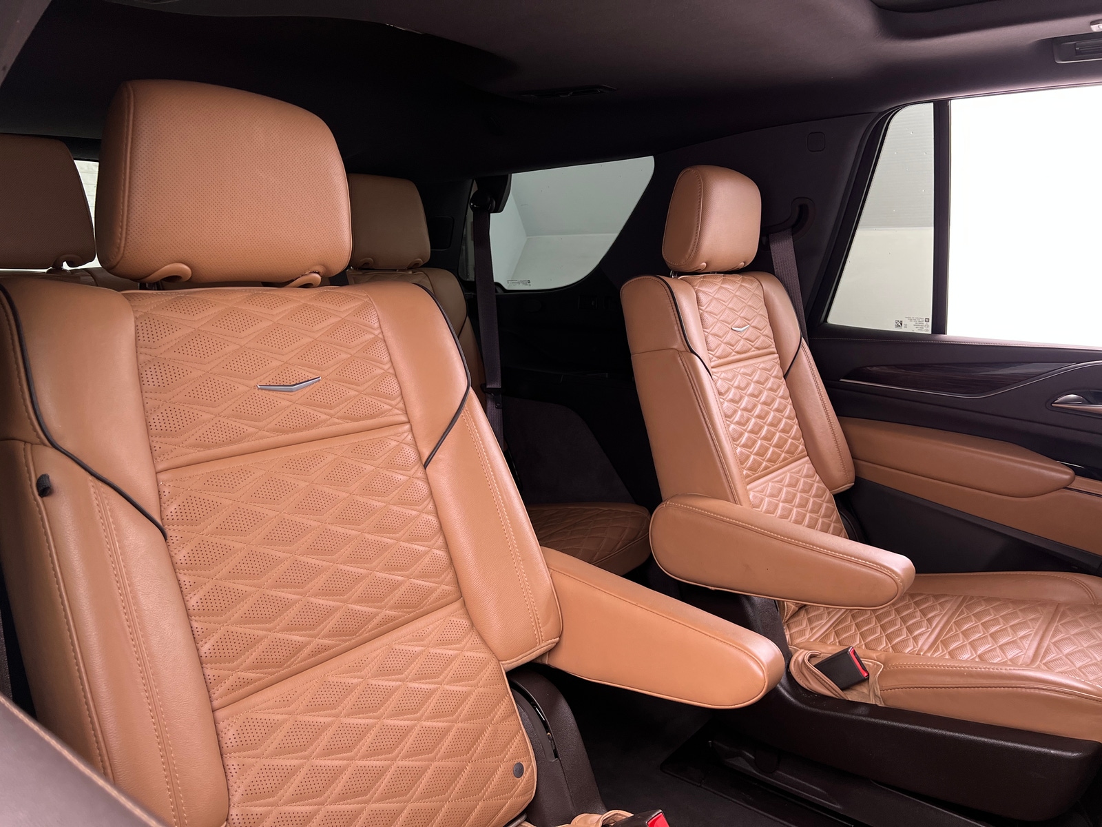 Thumbnail: 2022 Cadillac Escalade - 5