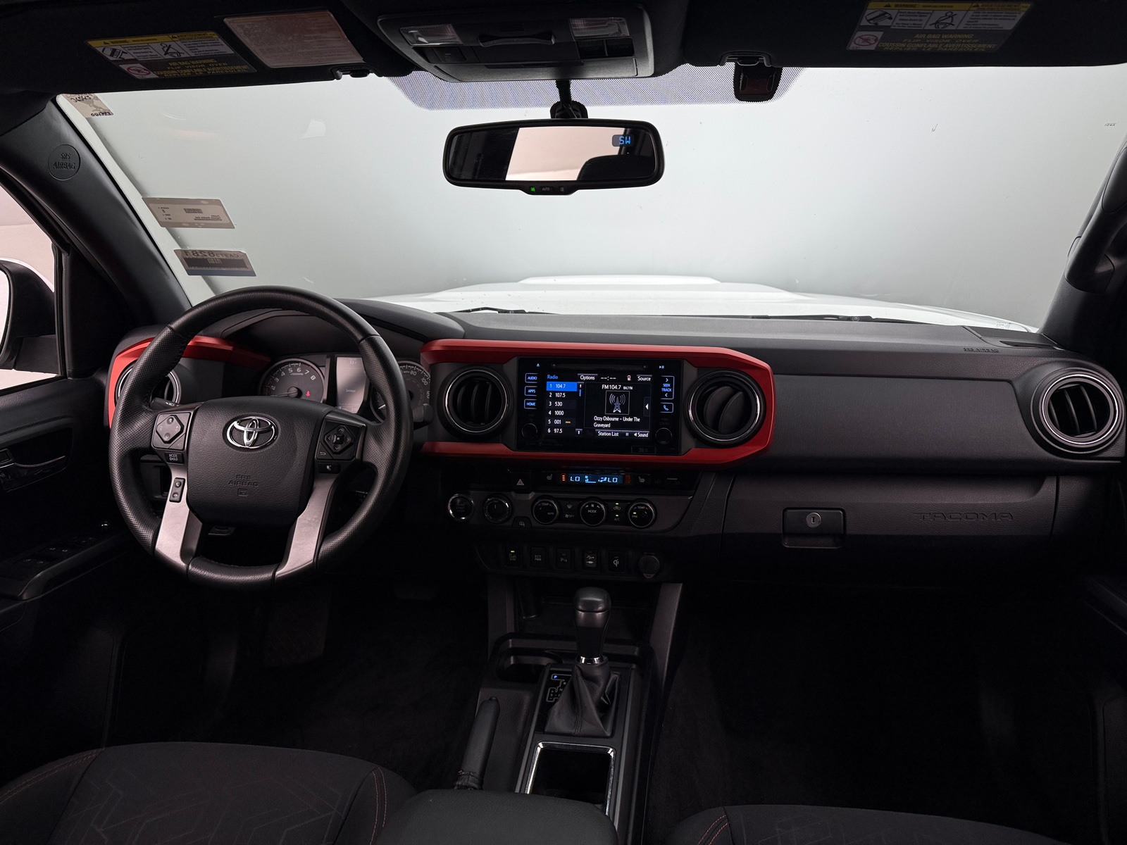 Thumbnail: 2016 Toyota Tacoma - 3