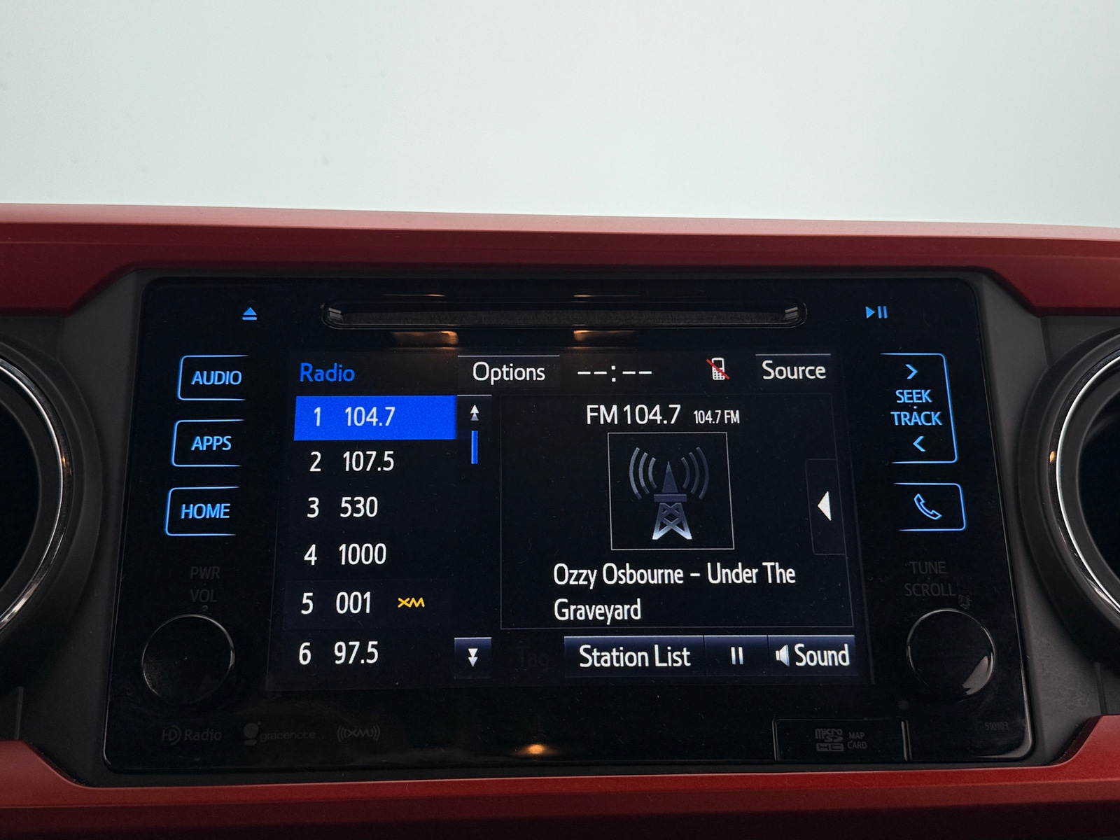 Thumbnail: 2016 Toyota Tacoma - 4