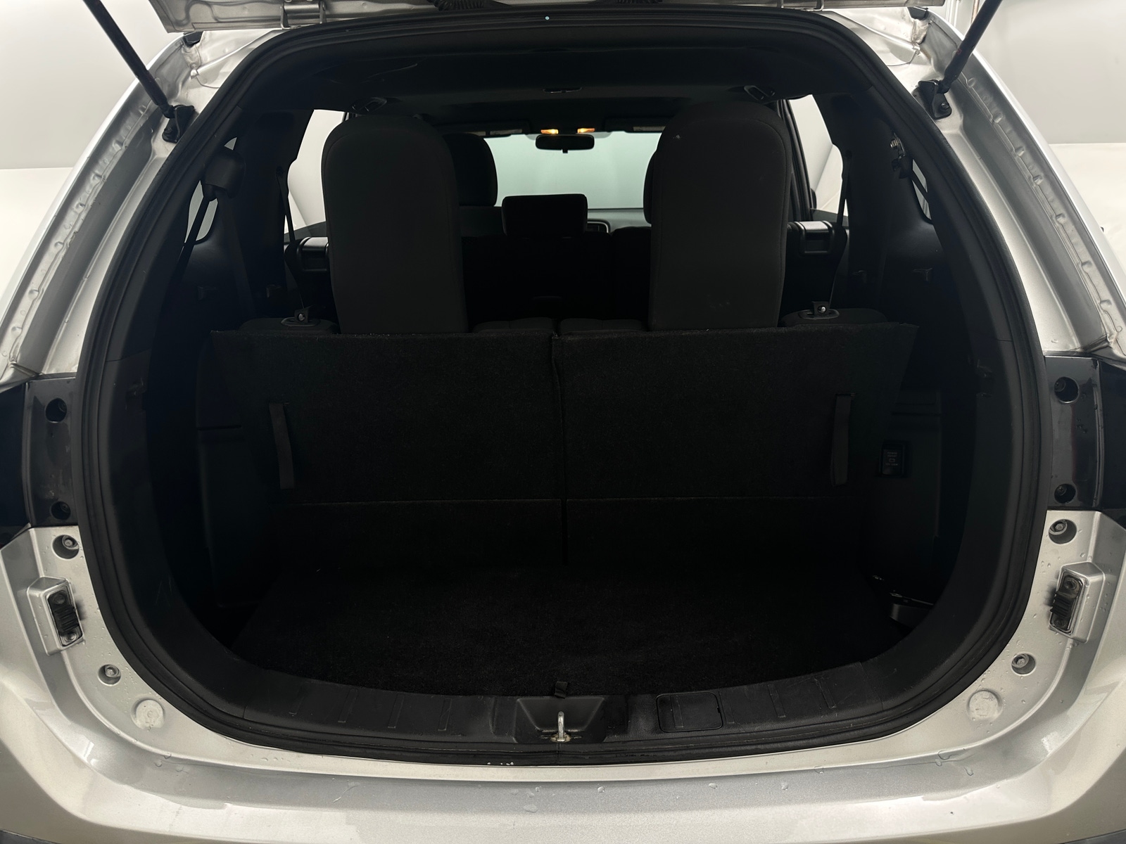 Thumbnail: 2018 Mitsubishi Outlander - 7