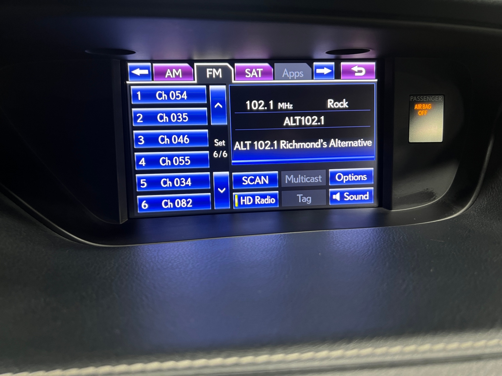 Thumbnail: 2014 Lexus ES - 3