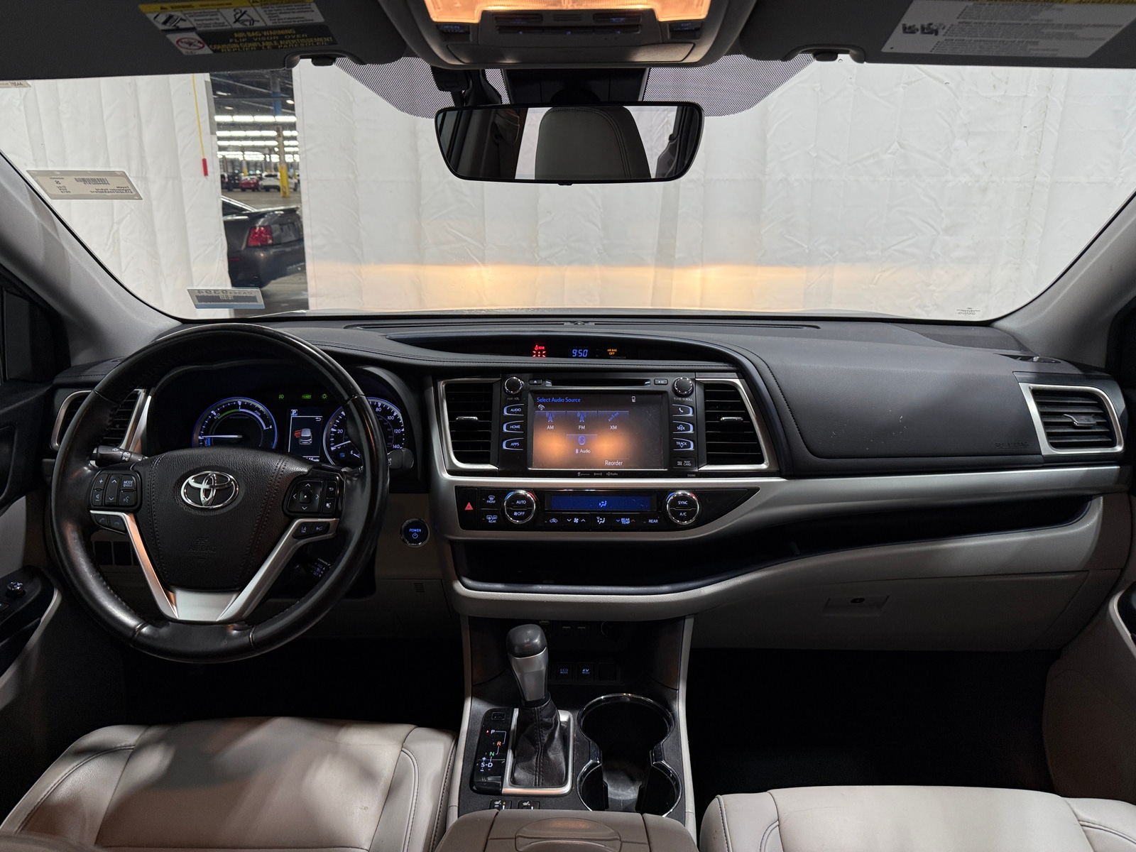 Thumbnail: 2019 Toyota Highlander - 2