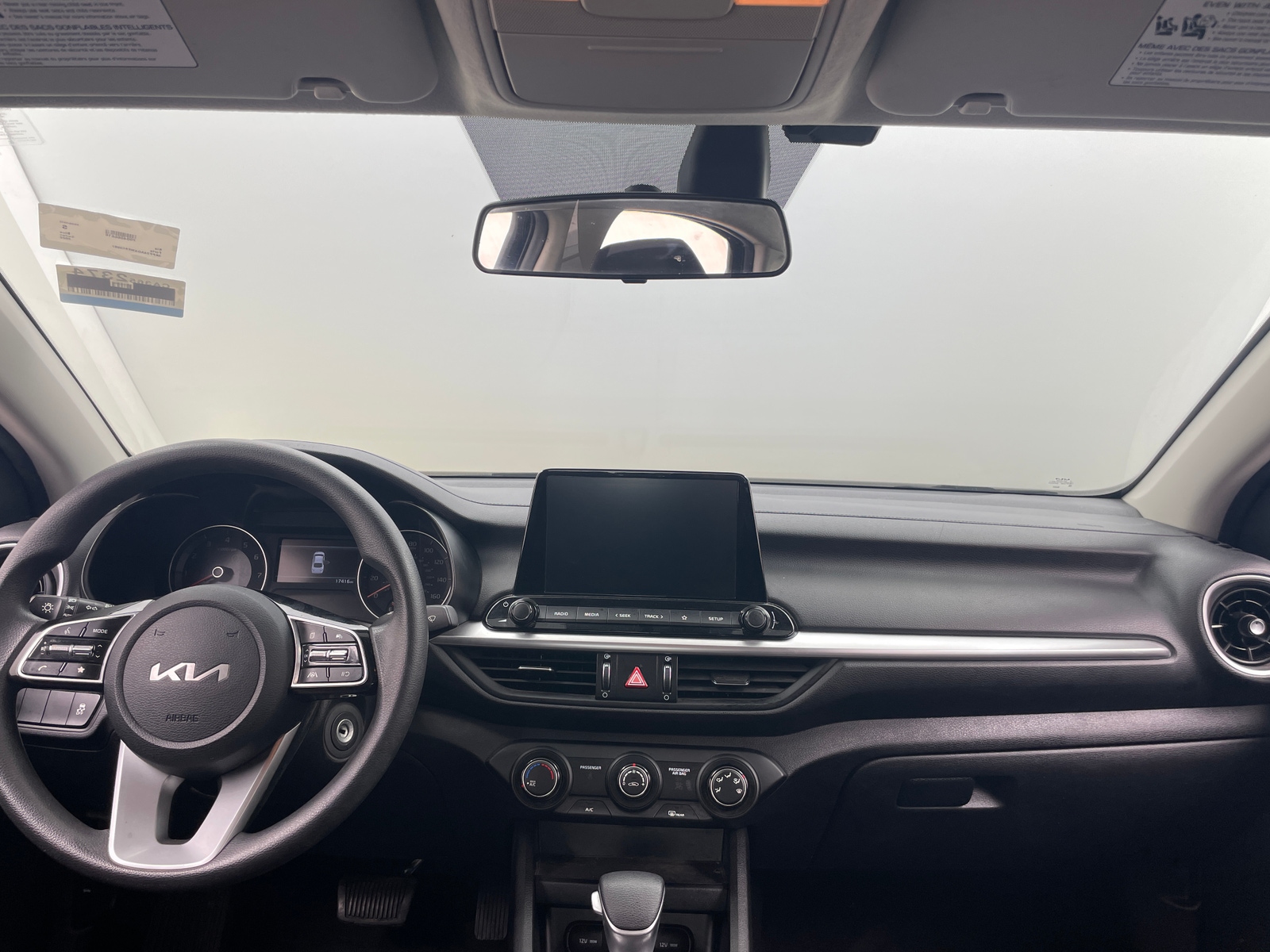 Thumbnail: 2022 Kia Forte - 3