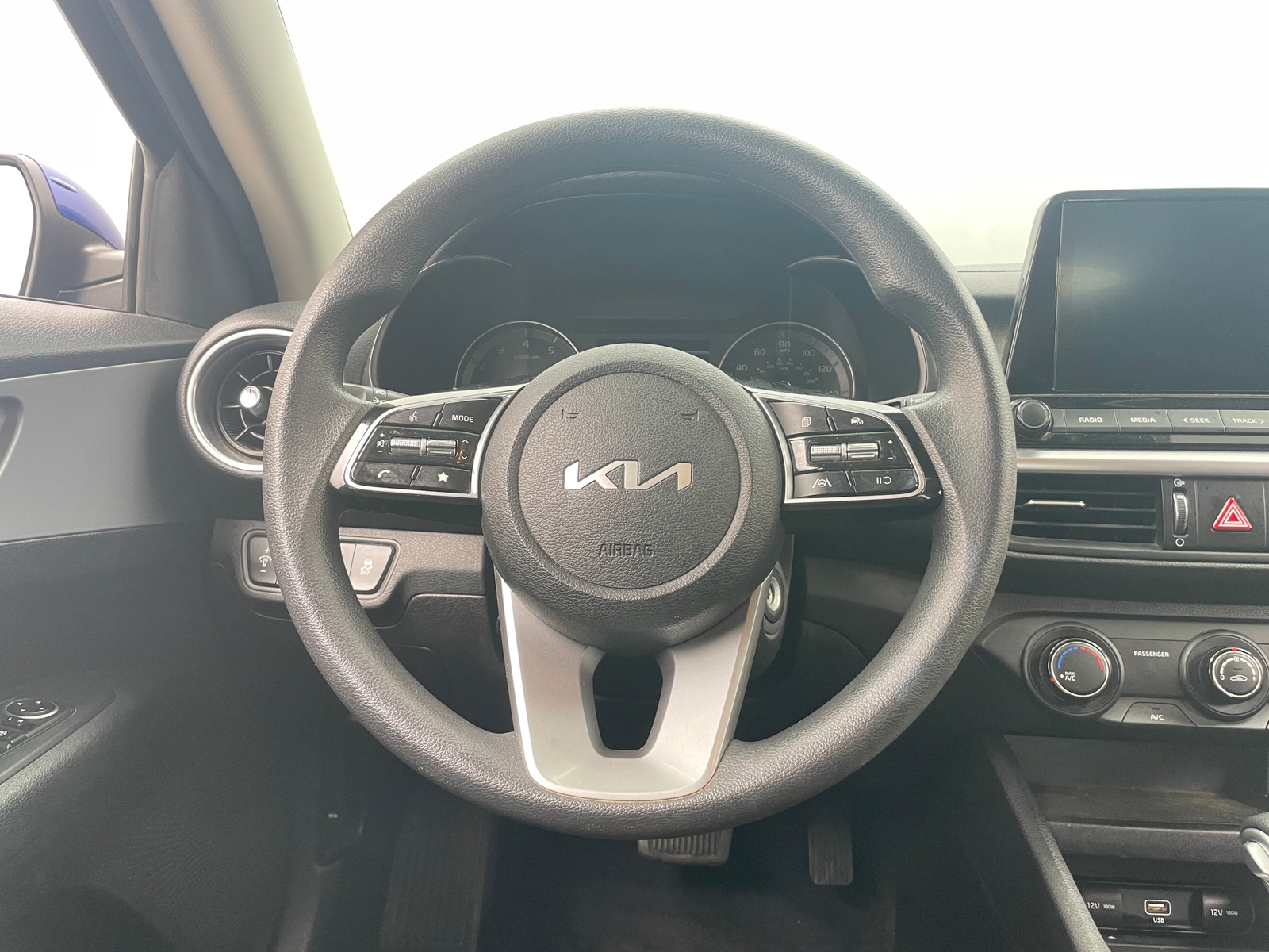 Thumbnail: 2022 Kia Forte - 5
