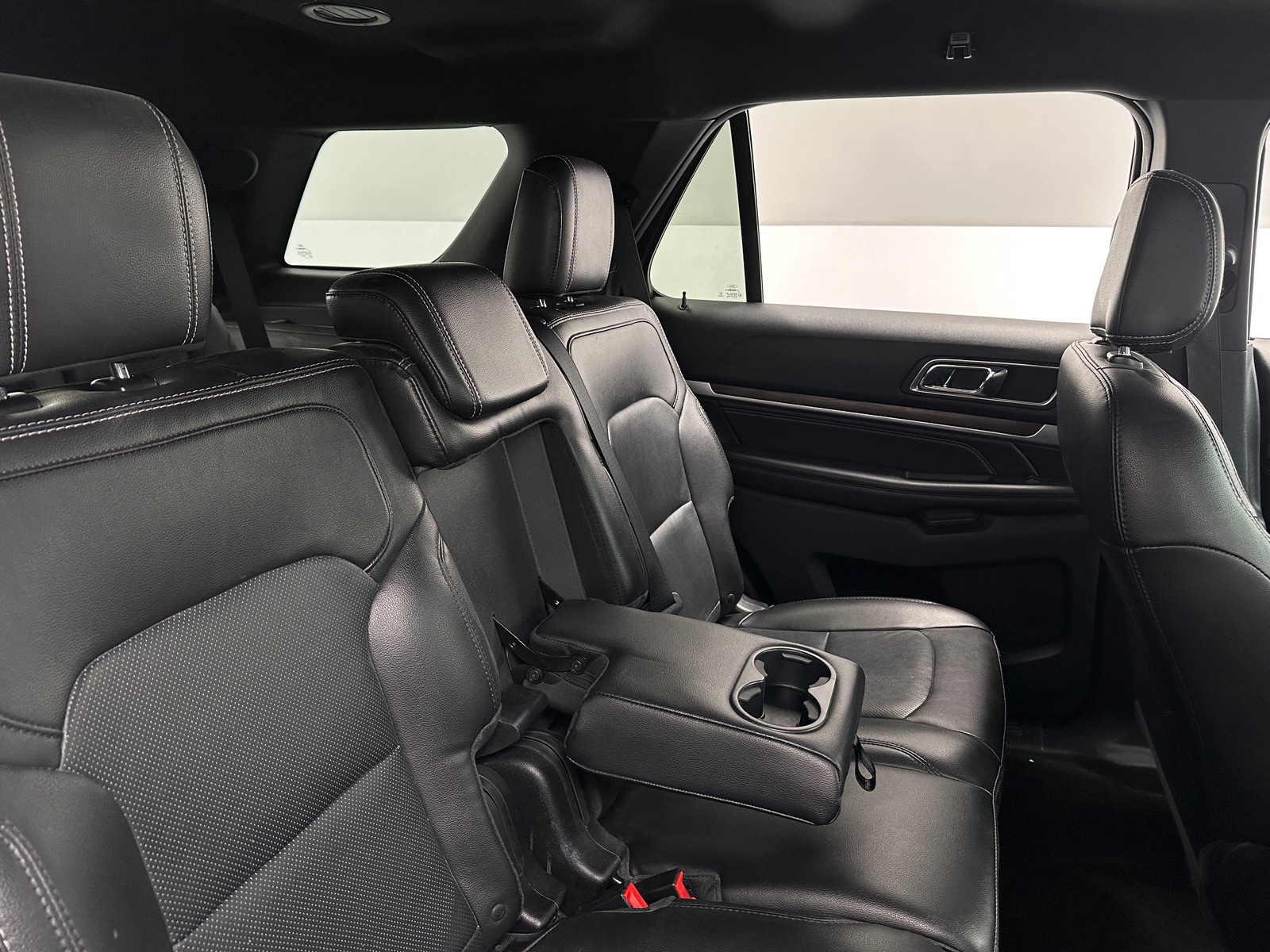 Thumbnail: 2018 Ford Explorer - 5