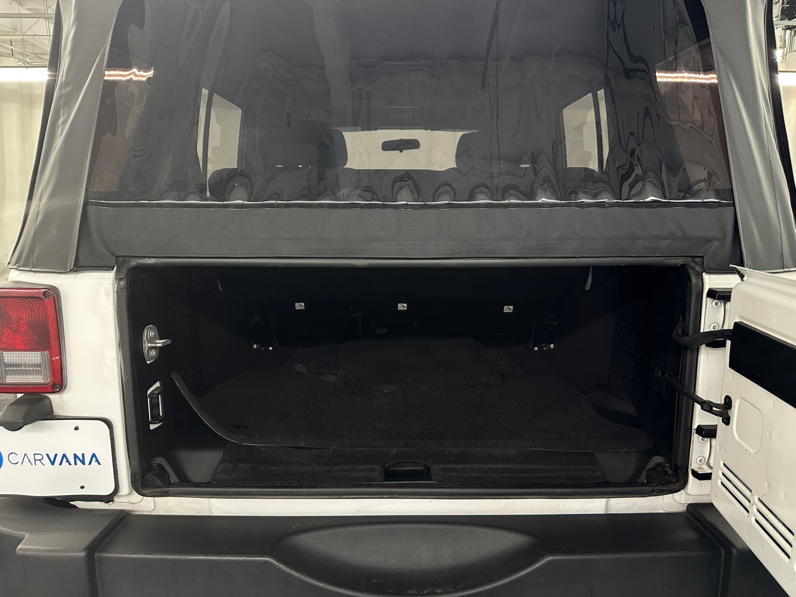 Thumbnail: 2018 Jeep Wrangler - 7
