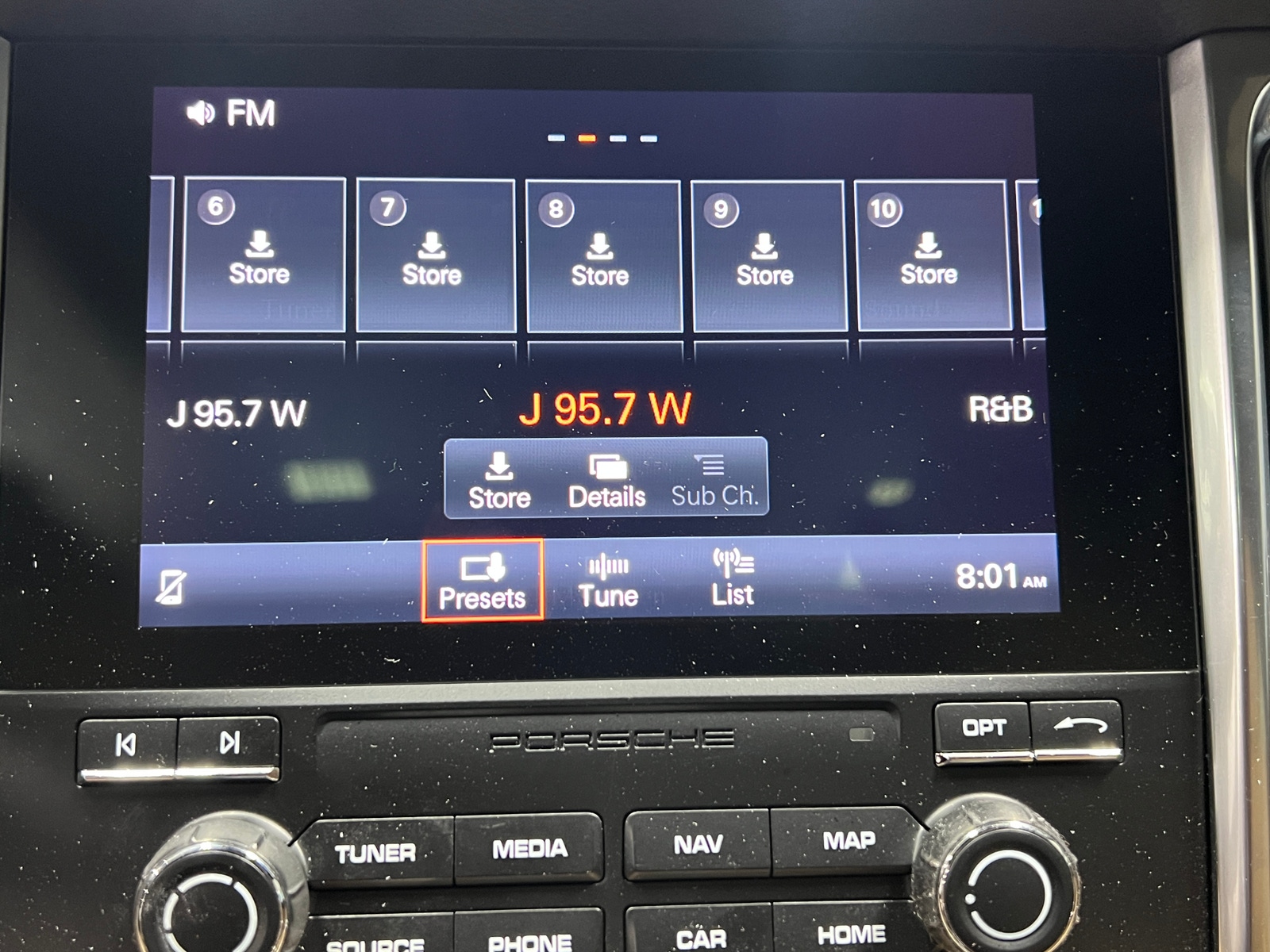 Thumbnail: 2018 Porsche Macan - 4