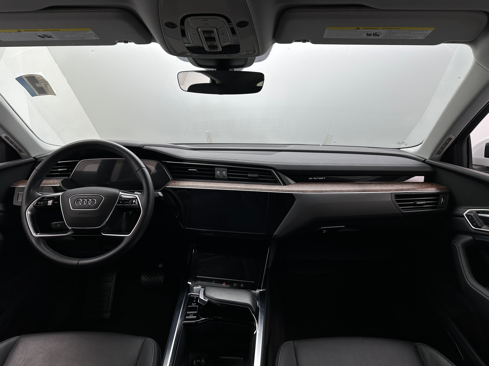 Thumbnail: 2020 Audi e-tron S - 2