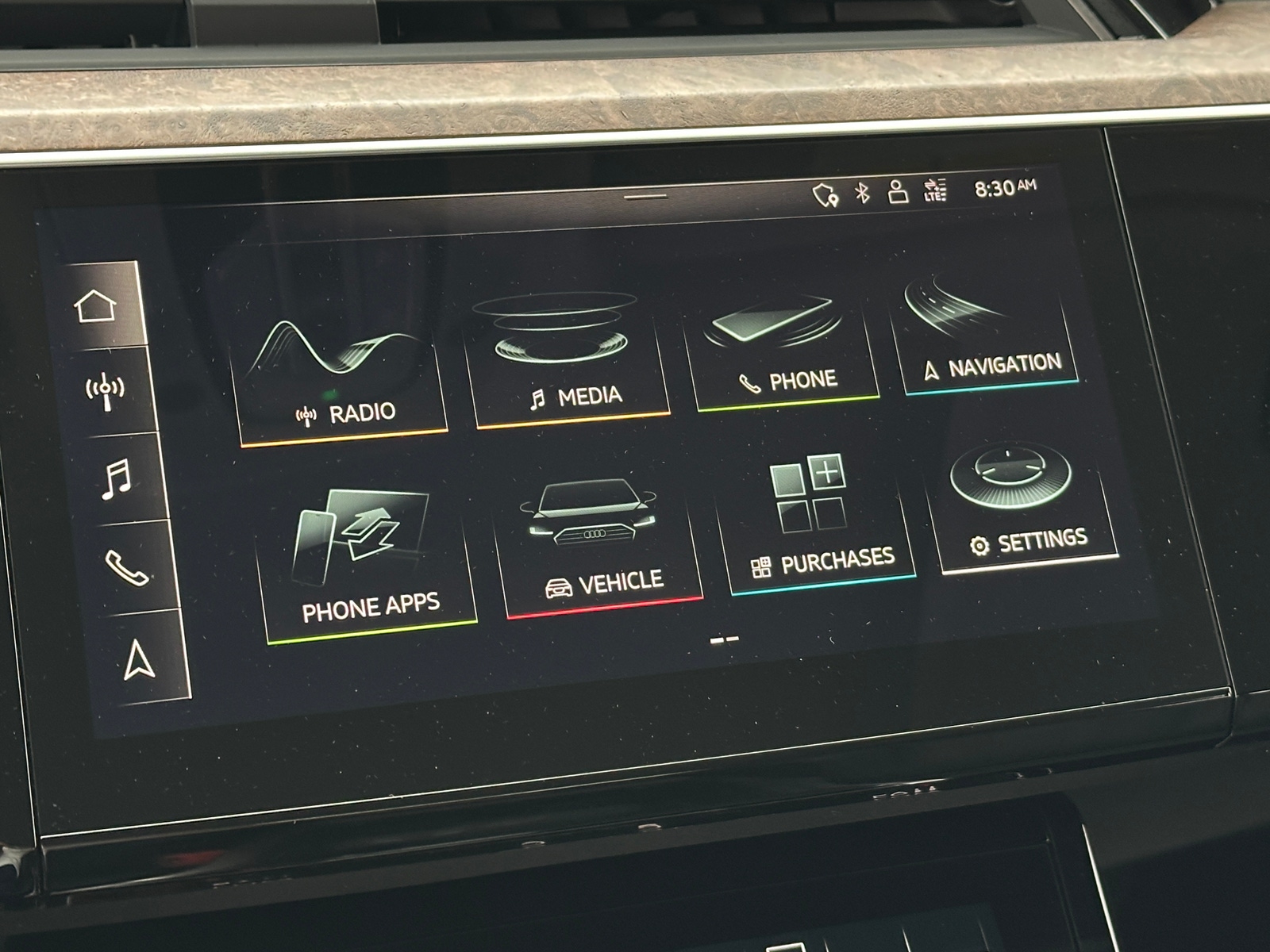 Thumbnail: 2020 Audi e-tron S - 3