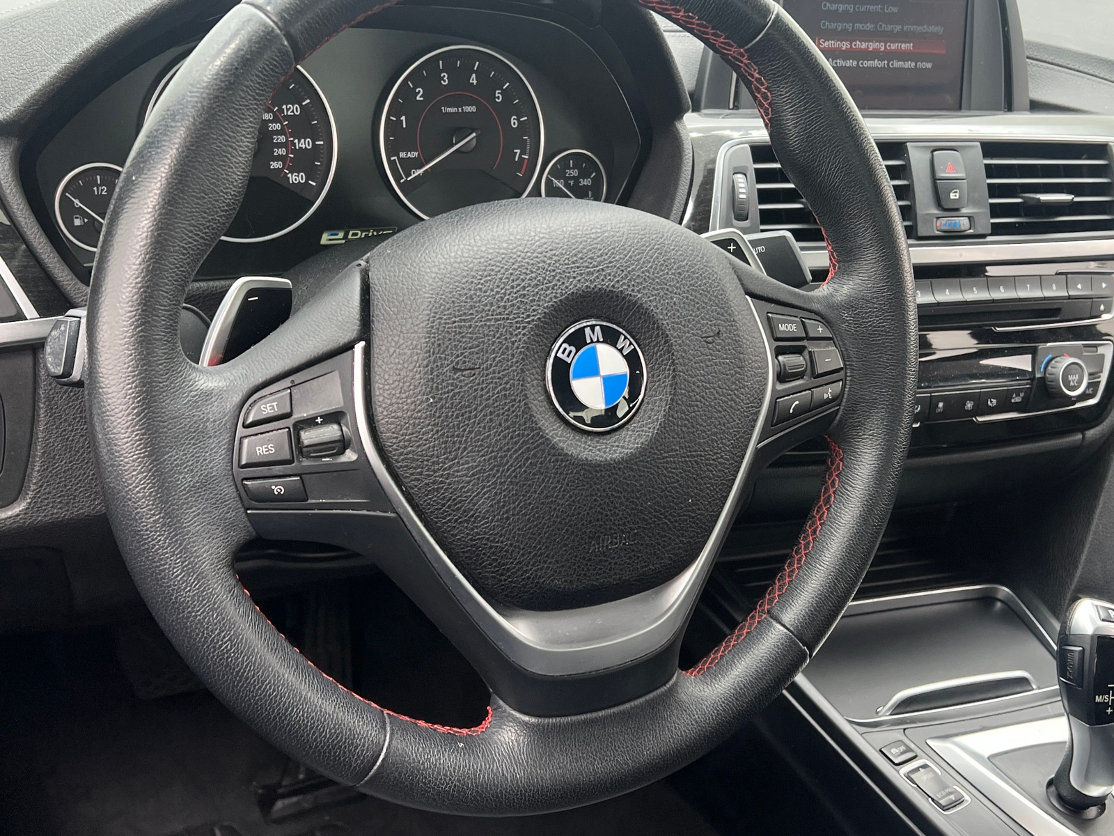 Thumbnail: 2018 BMW 3 Series - 4