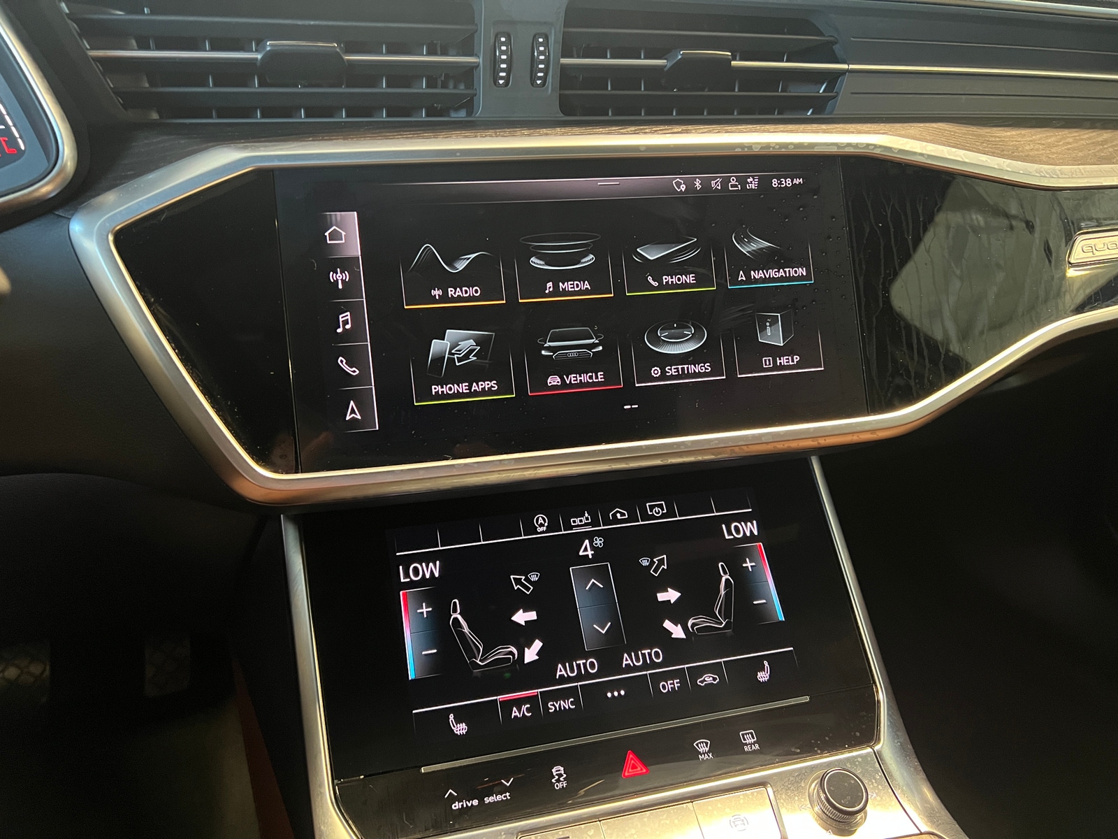 Thumbnail: 2020 Audi A6 - 3