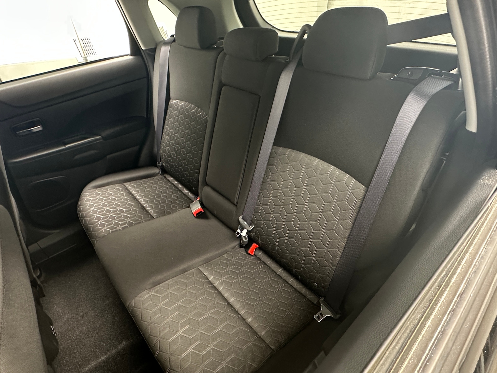 Thumbnail: 2024 Mitsubishi Outlander Sport - 6