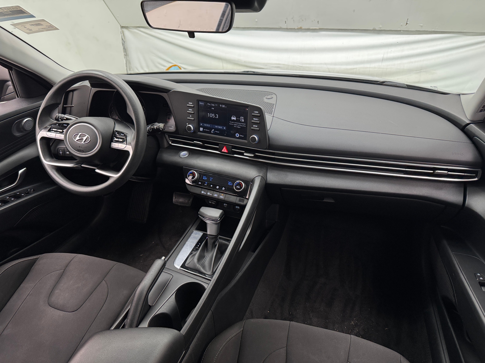 Thumbnail: 2022 Hyundai Elantra - 3