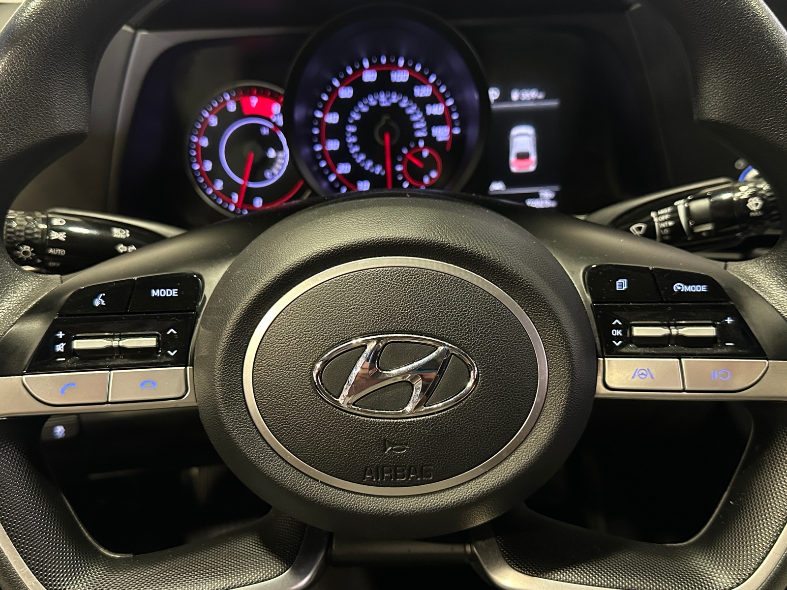 Thumbnail: 2022 Hyundai Elantra - 5