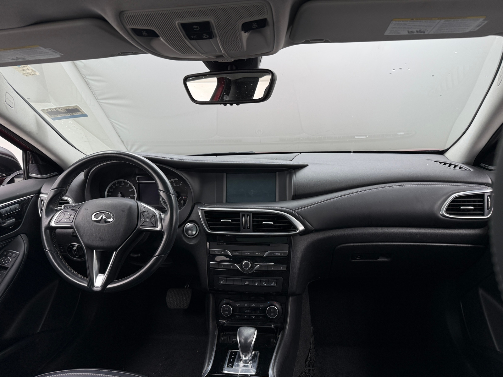 Thumbnail: 2018 INFINITI QX30 - 2