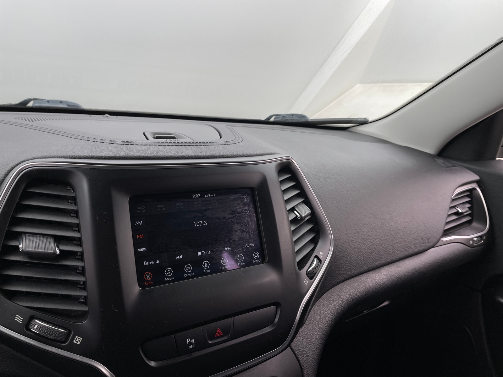Thumbnail: 2019 Jeep Cherokee - 4