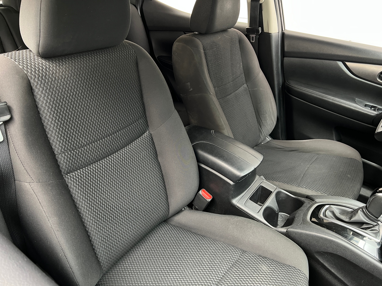 Thumbnail: 2019 Nissan Rogue Sport - 2