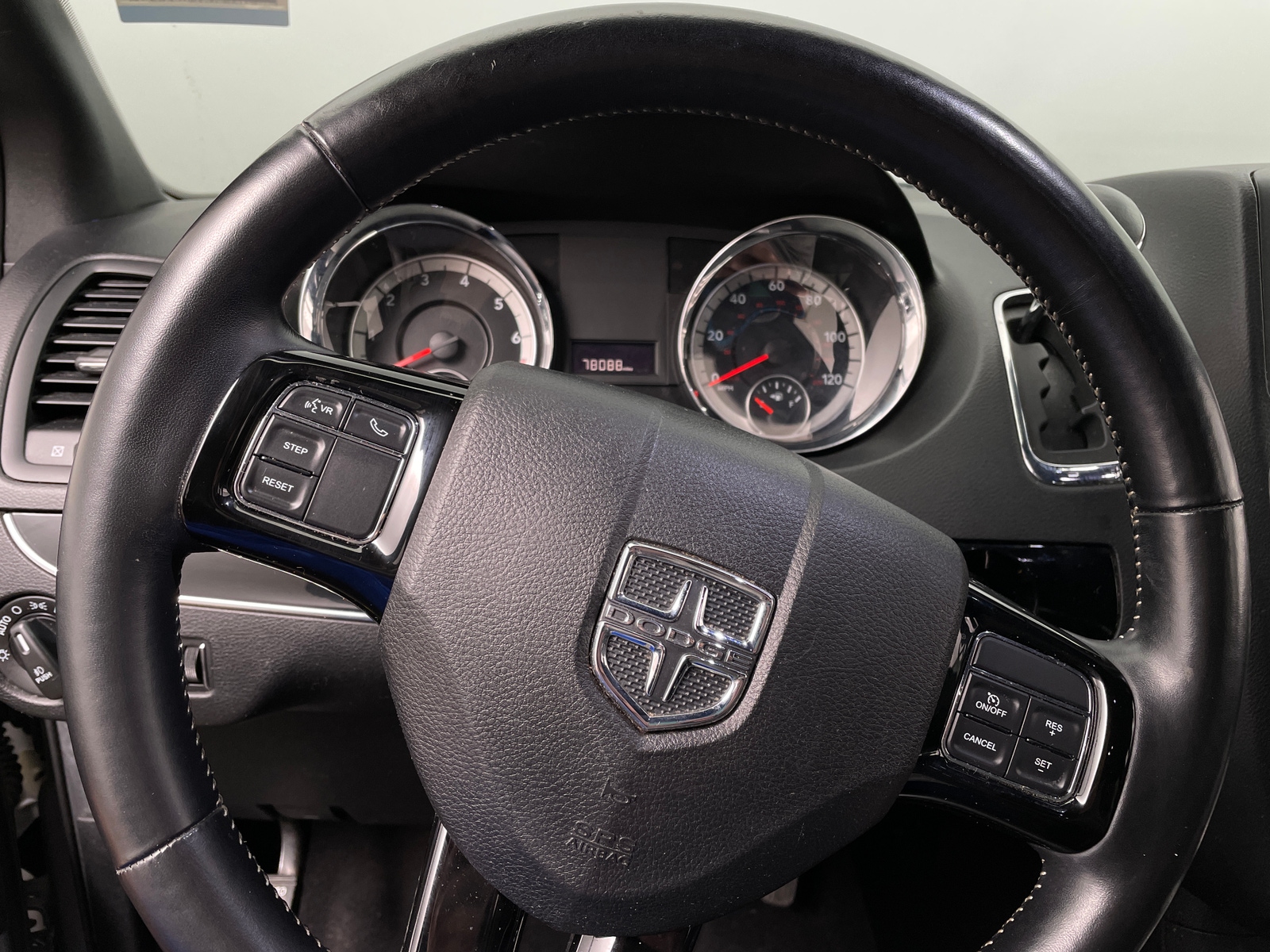 Thumbnail: 2020 Dodge Grand Caravan - 4