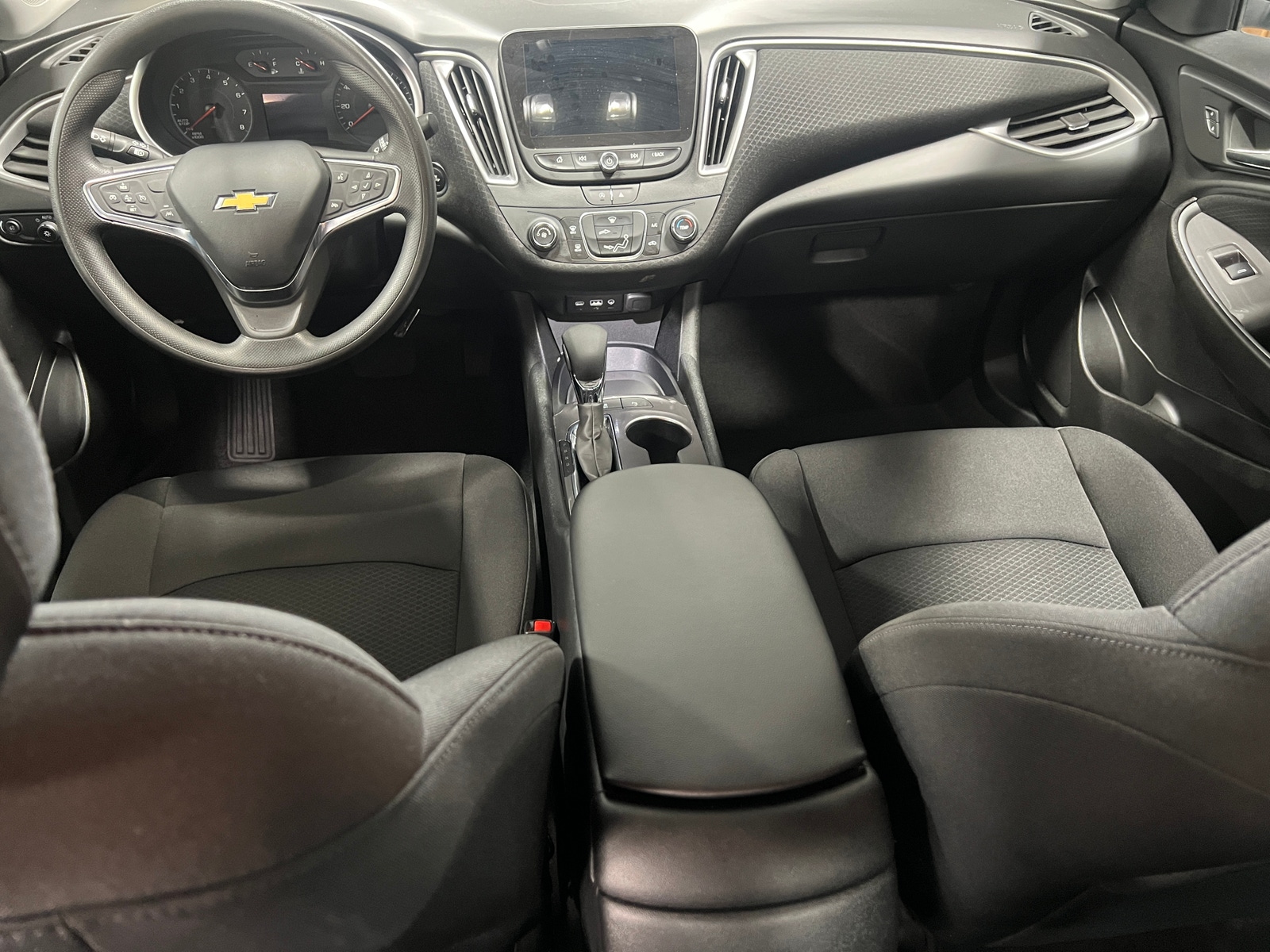 Thumbnail: 2024 Chevrolet Malibu - 3