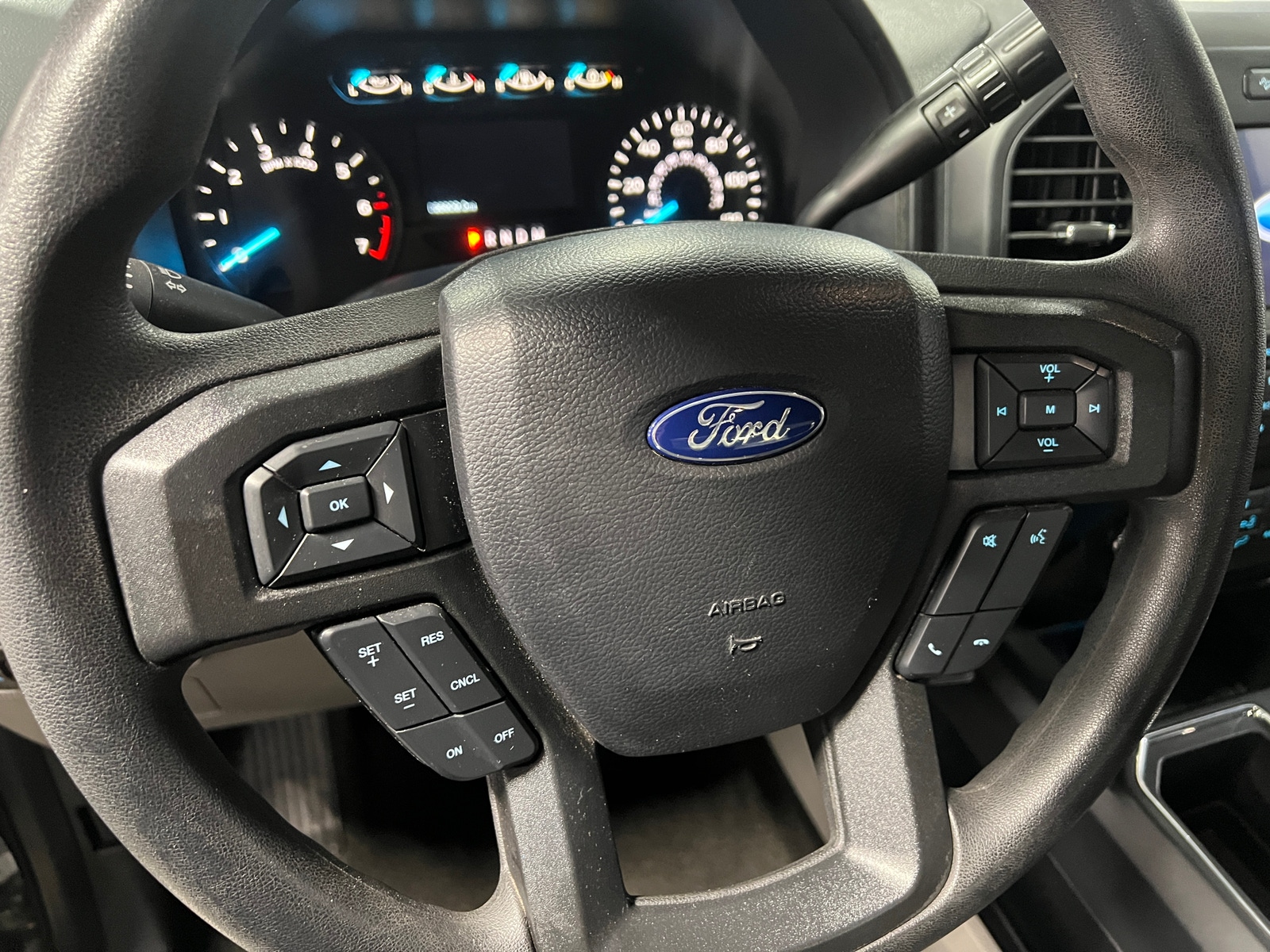 Thumbnail: 2020 Ford Econoline - 5