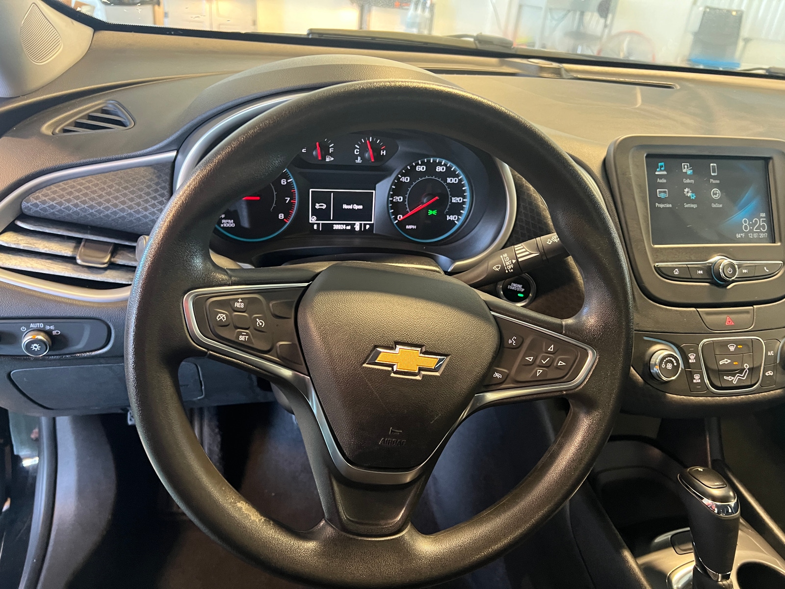 Thumbnail: 2018 Chevrolet Malibu - 5