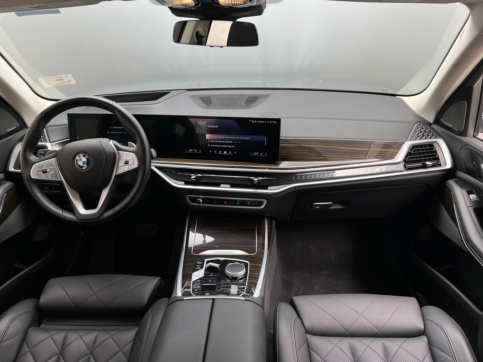 Thumbnail: 2025 BMW X7 - 2