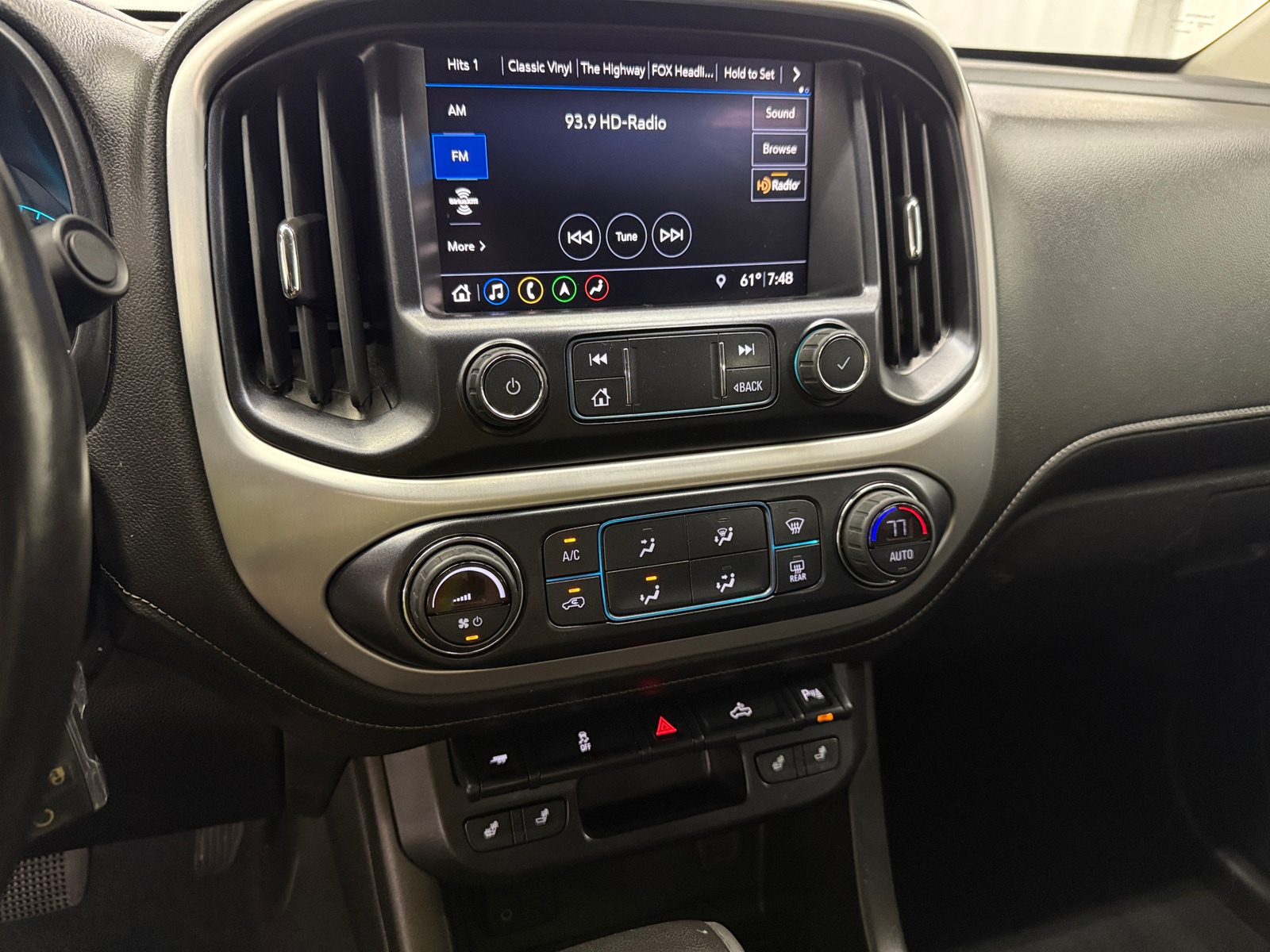 Thumbnail: 2020 GMC Canyon - 3