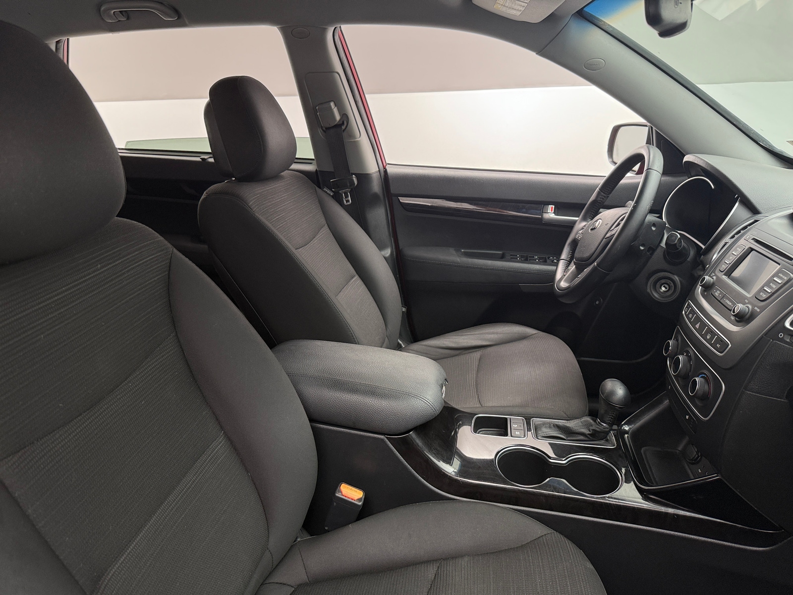 Thumbnail: 2015 Kia Sorento - 2