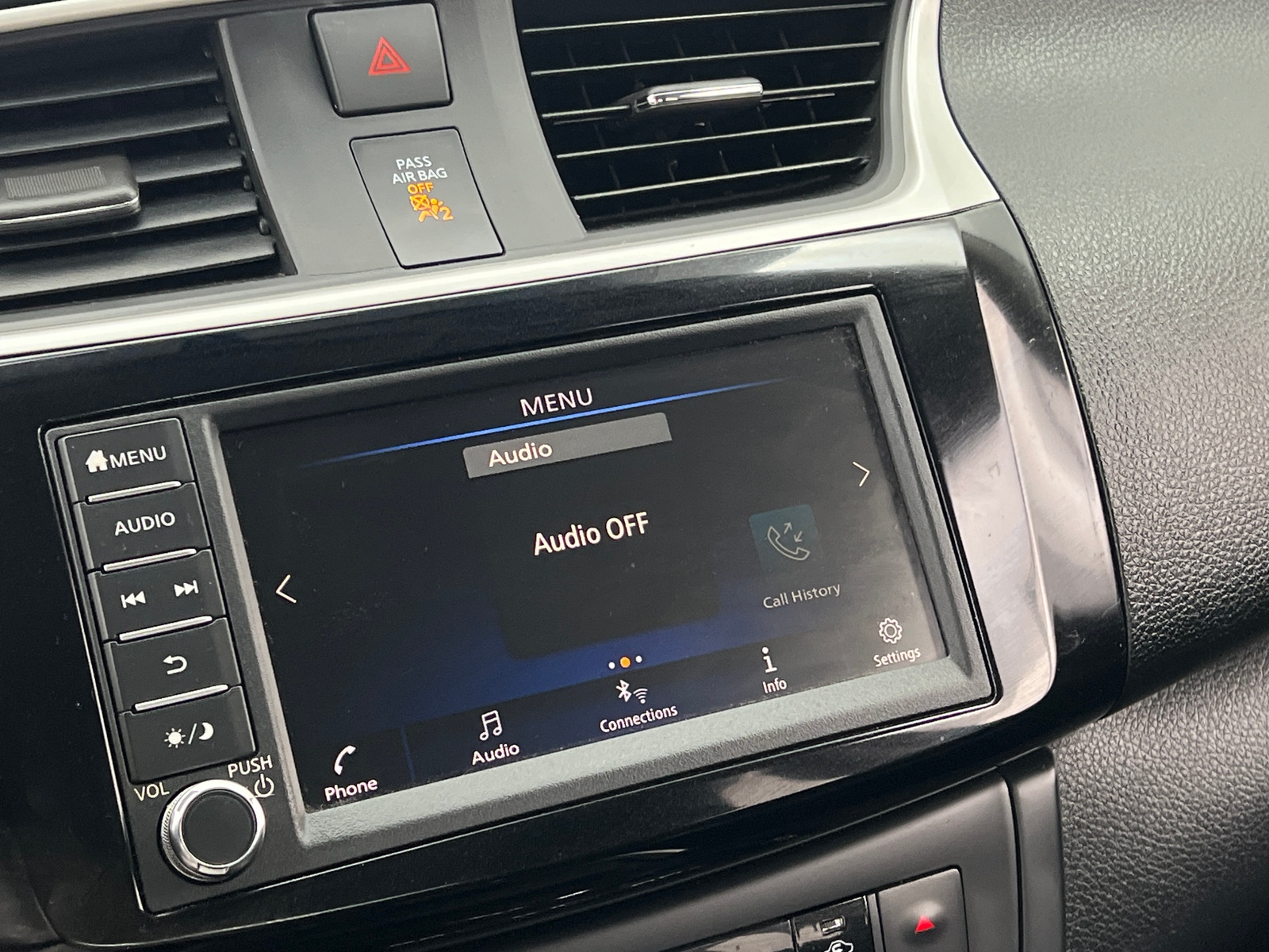 Thumbnail: 2019 Nissan Sentra - 4