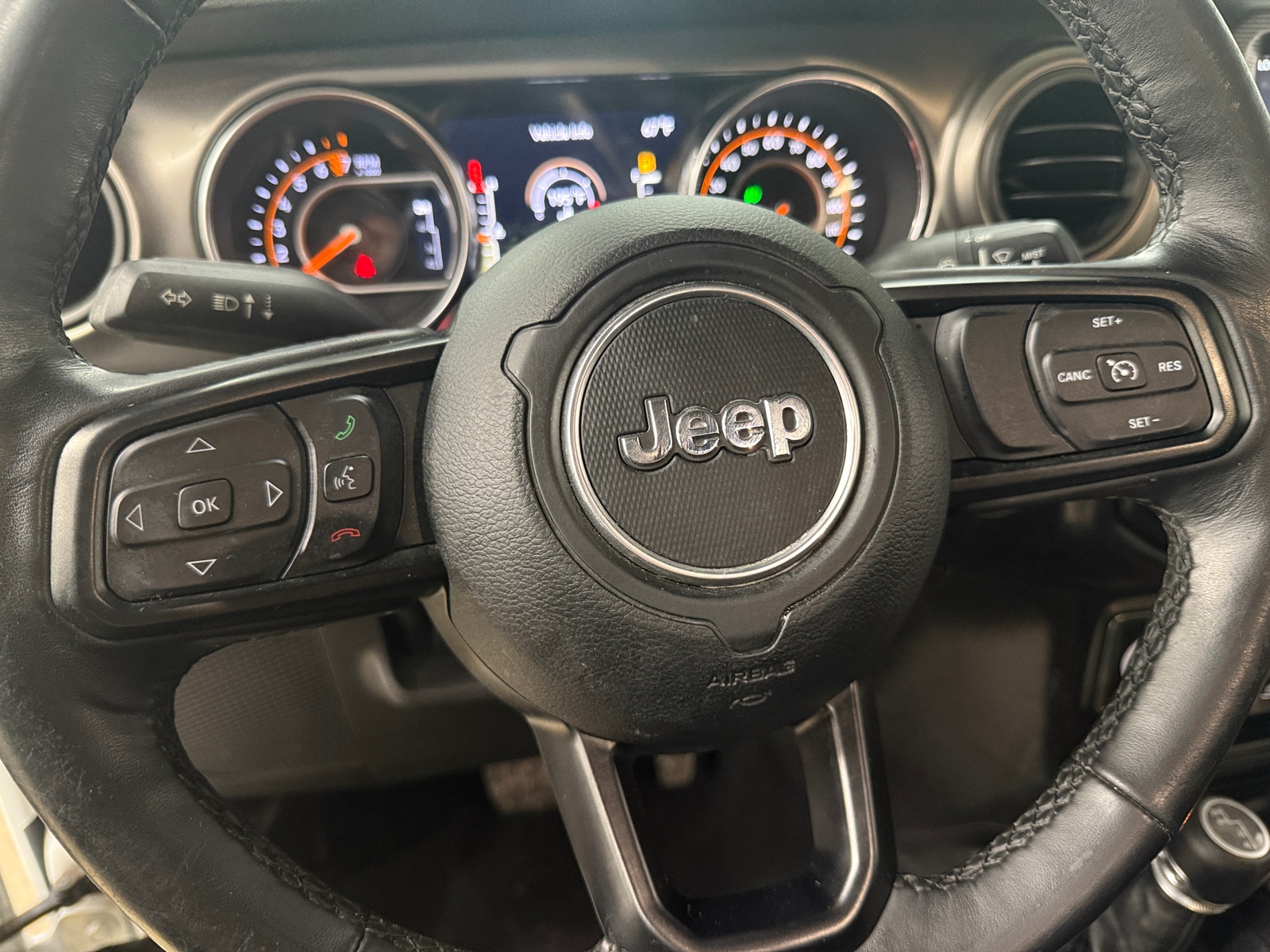 Thumbnail: 2020 Jeep Wrangler - 5