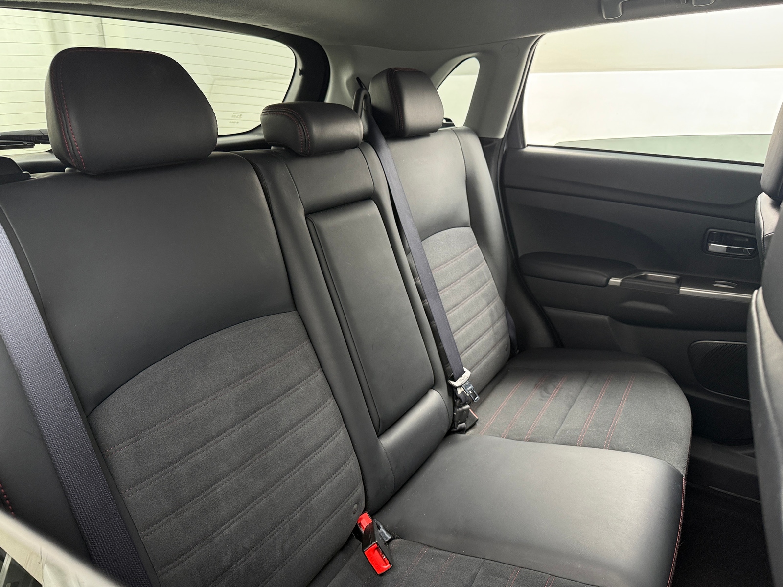 Thumbnail: 2024 Mitsubishi Outlander Sport - 5