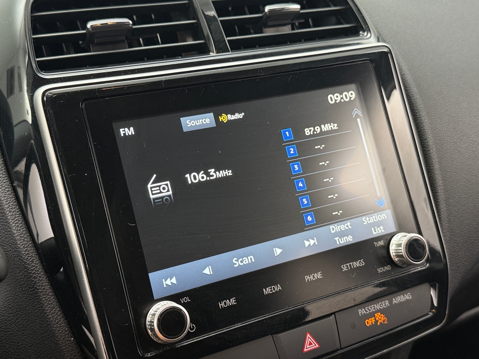 Thumbnail: 2024 Mitsubishi Outlander Sport - 3