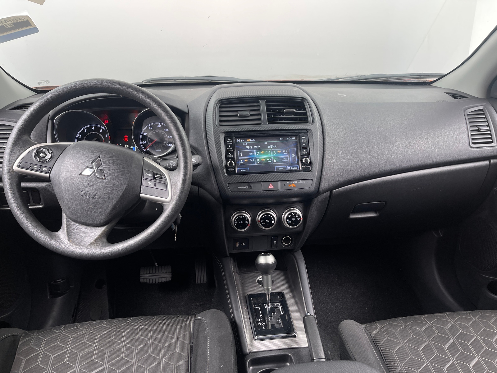Thumbnail: 2024 Mitsubishi Outlander Sport - 3