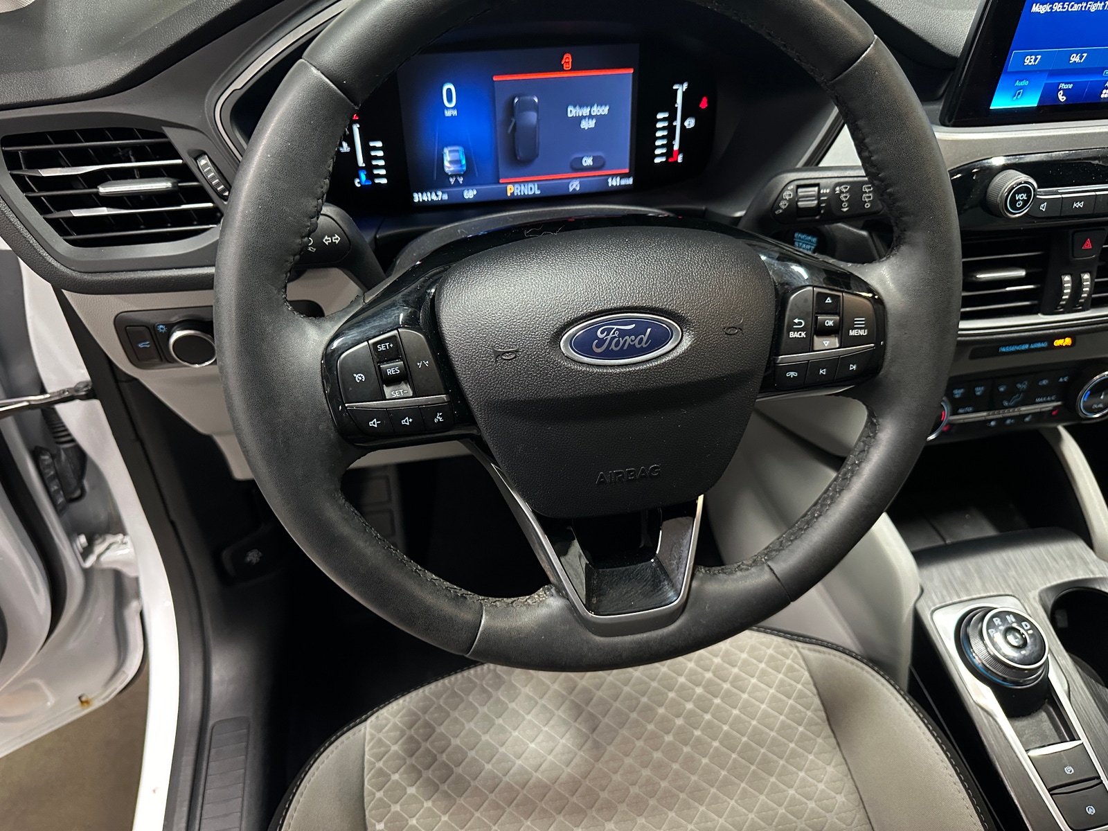 Thumbnail: 2023 Ford Escape - 5