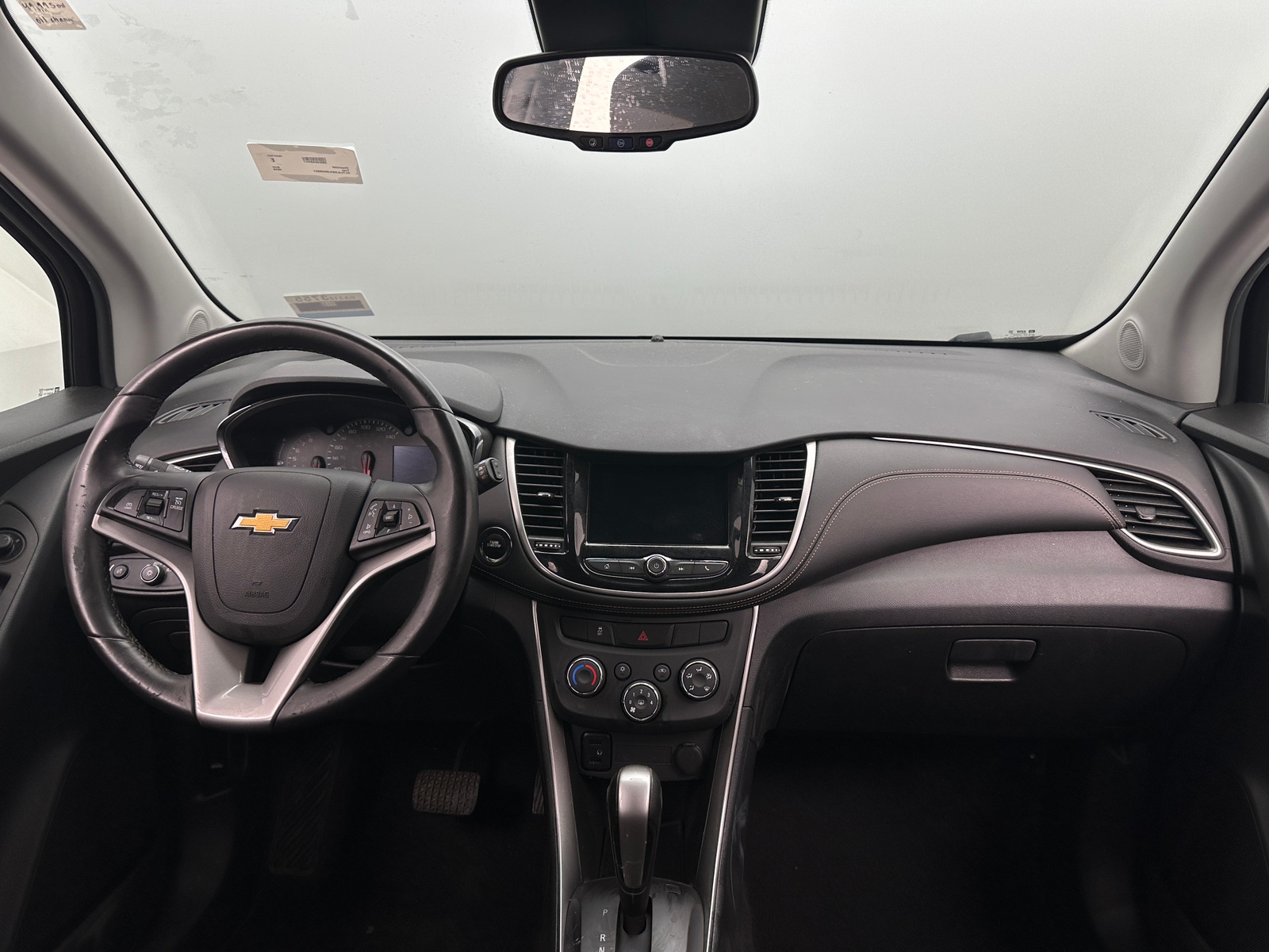 Thumbnail: 2018 Chevrolet Trax - 3