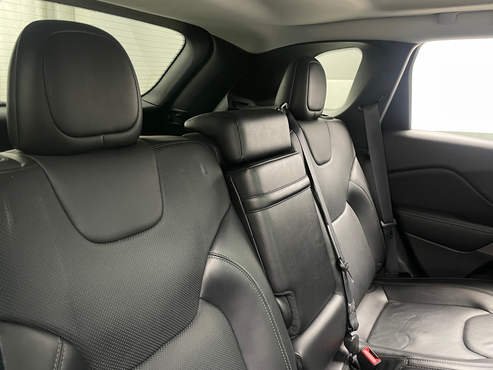 Thumbnail: 2019 Jeep Cherokee - 5
