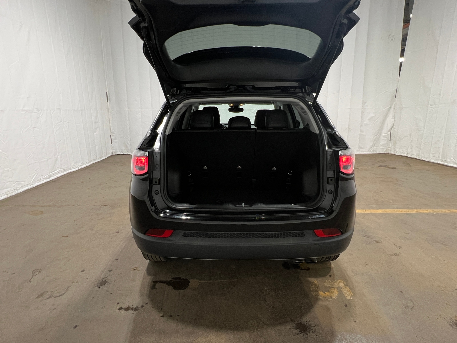 Thumbnail: 2022 Jeep Compass - 6